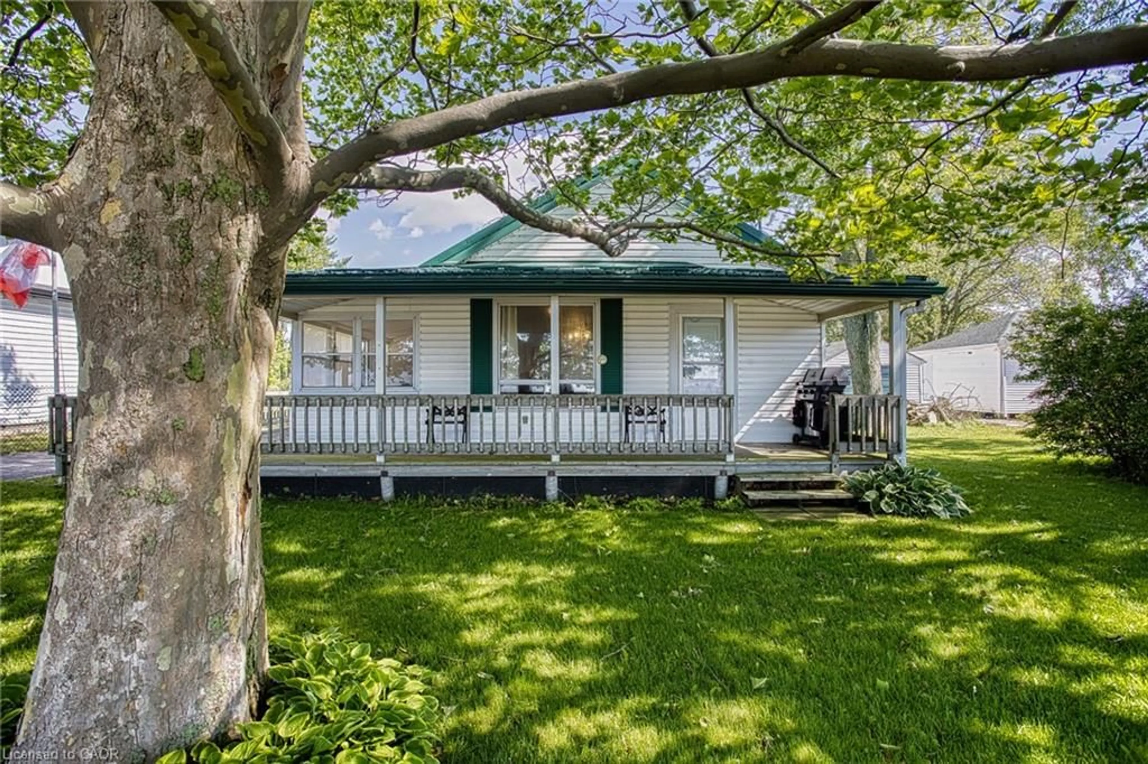 Unknown for 15 Horseshoe Bay Rd, Dunnville Ontario N1A 2W8
