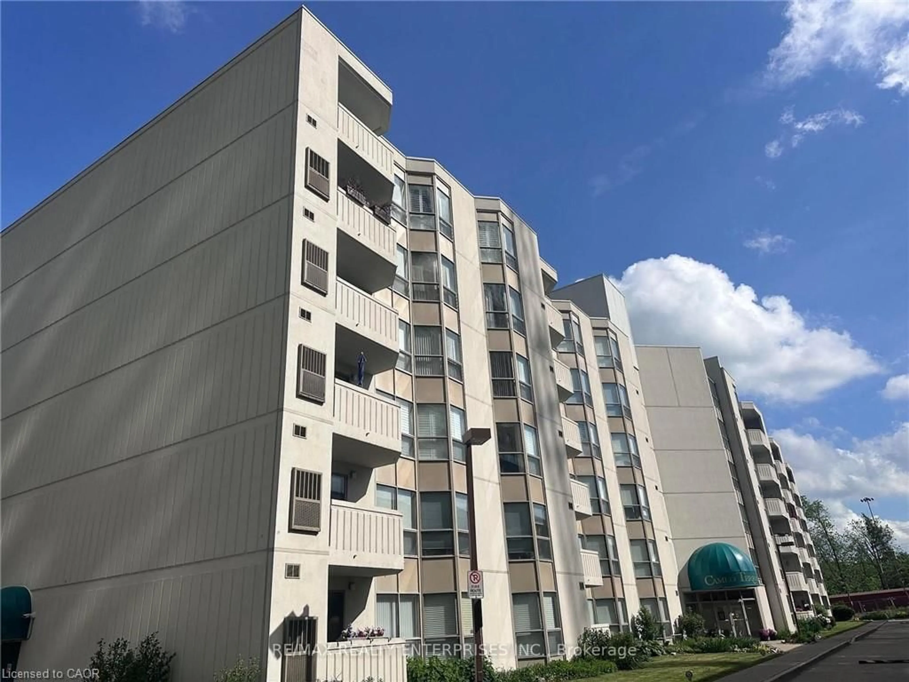 Unknown for 3267 King St #105, Kitchener Ontario N2A 4A4