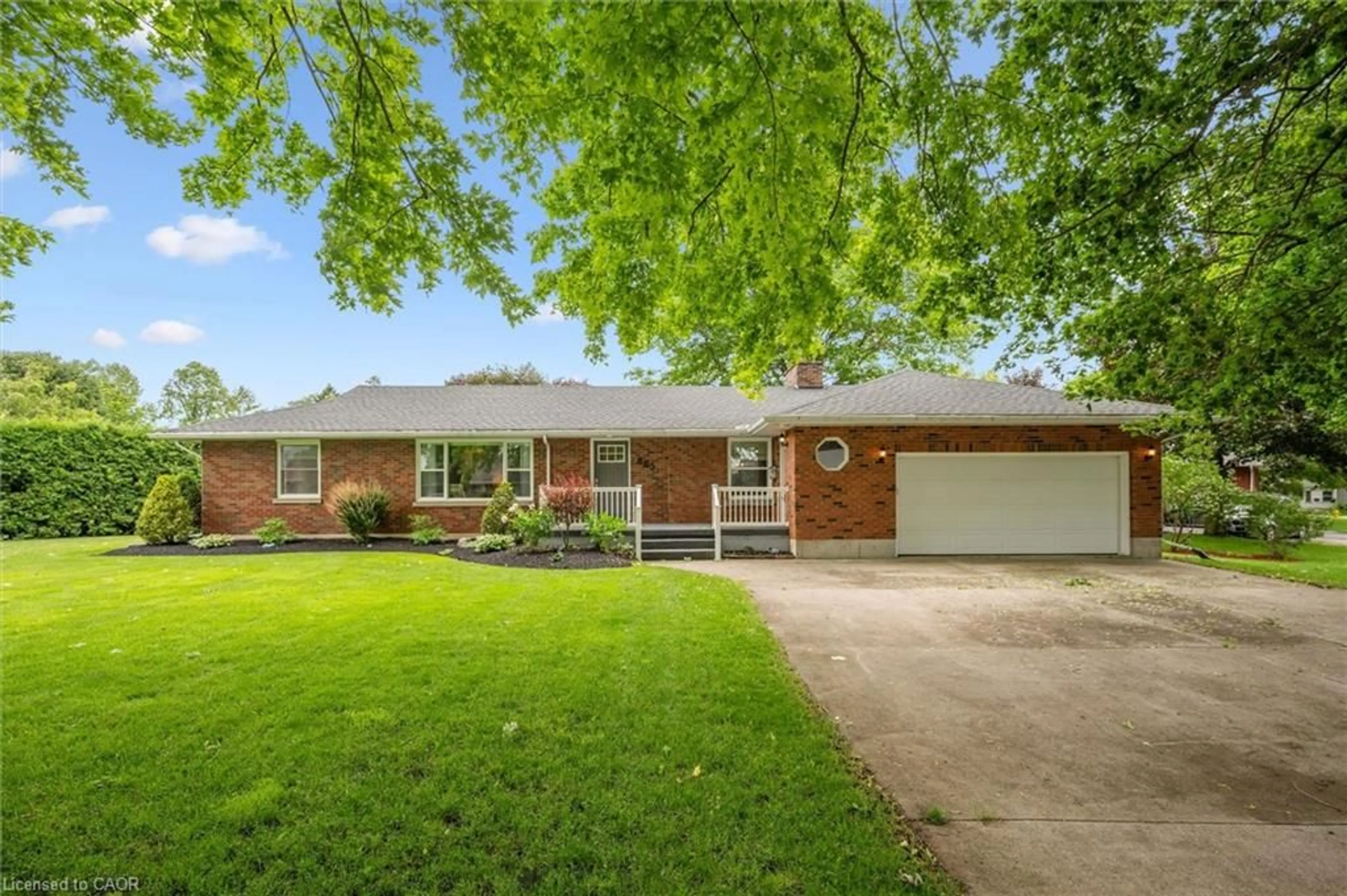 Home with brick exterior material, street for 885 Winston Blvd, Listowel Ontario N4W 1P5
