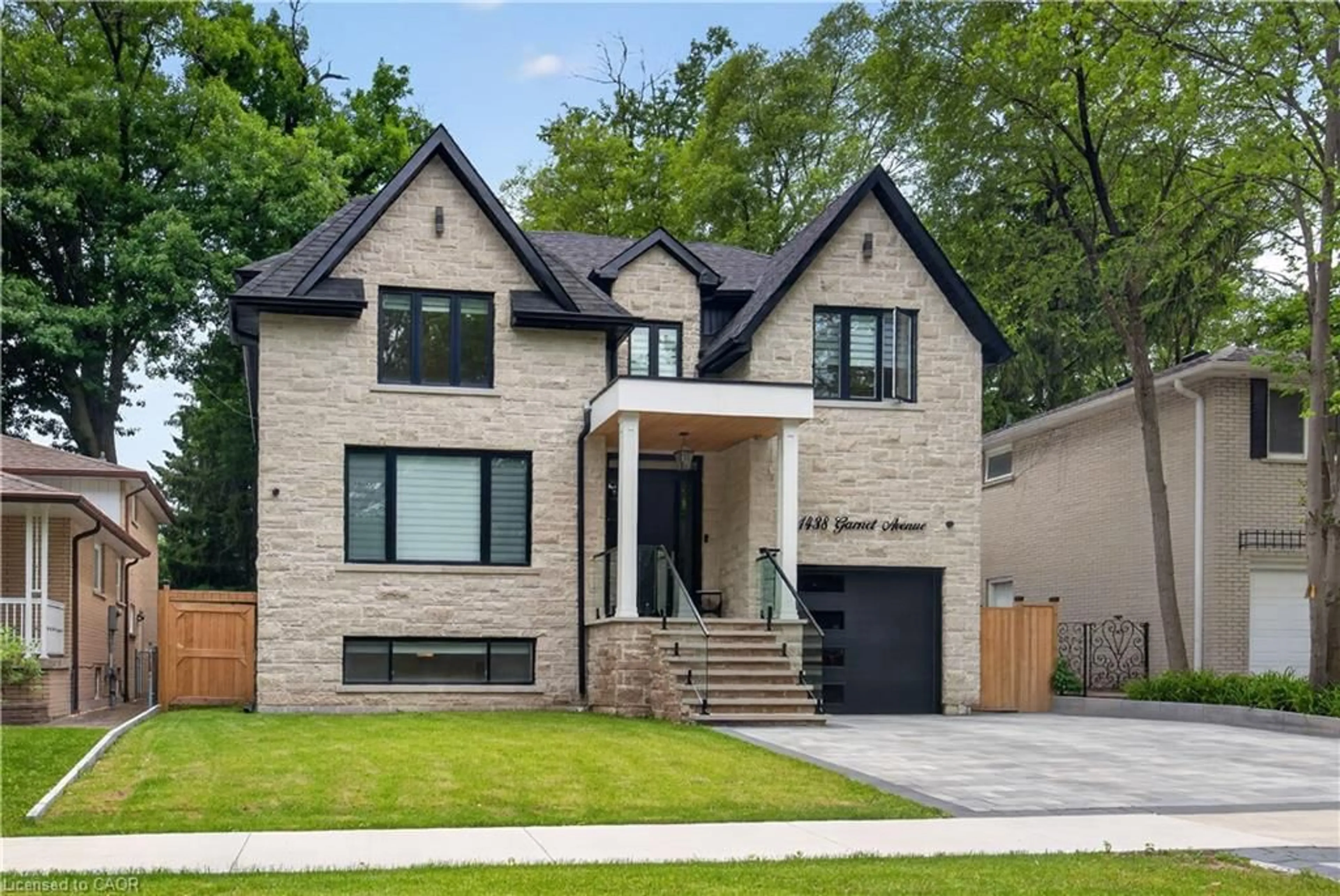 Home with brick exterior material, street for 1438 Garnet Ave, Mississauga Ontario L5G 4C6