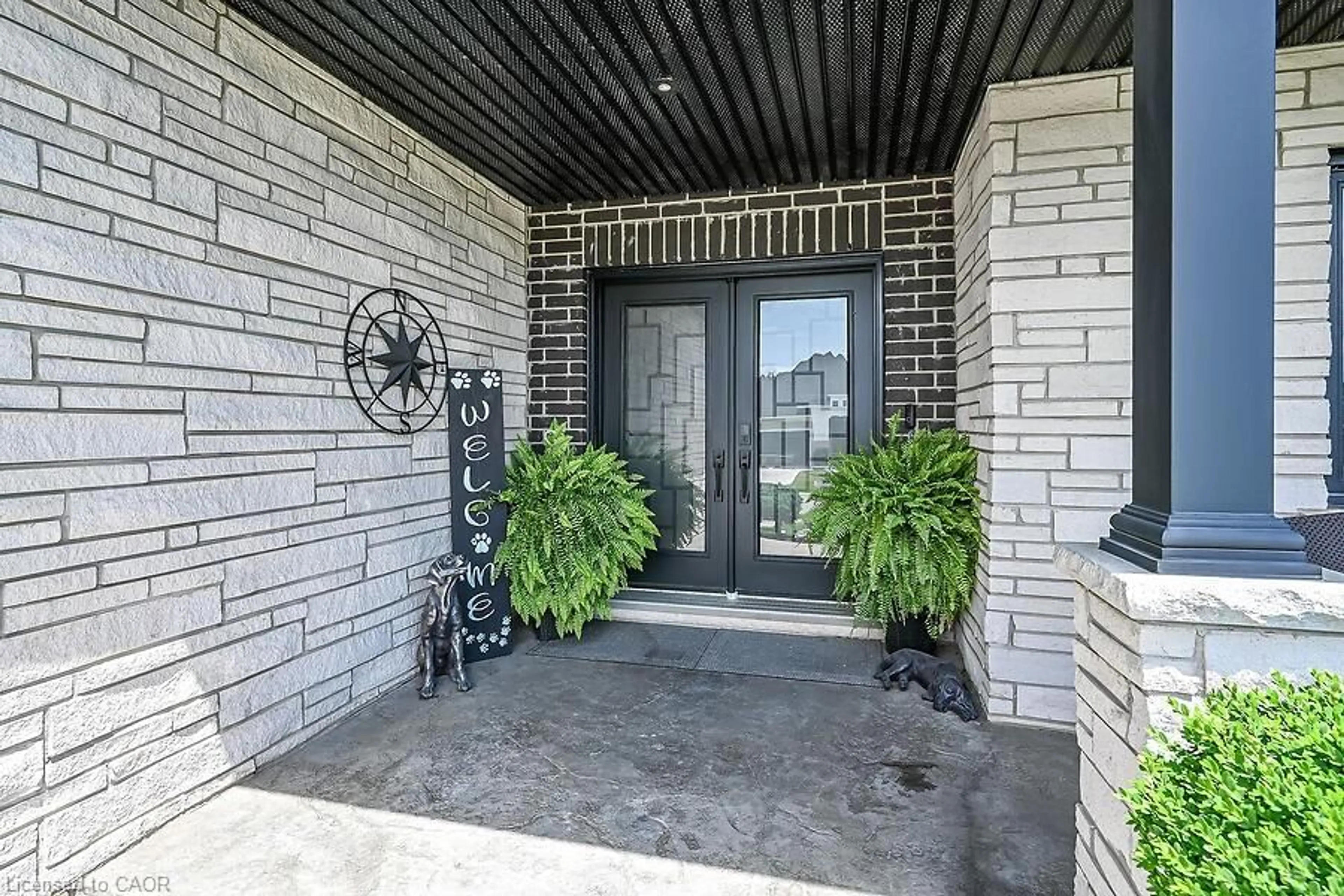 Indoor entryway for 42 Bluenose Dr, Port Dover Ontario N0A 1N7