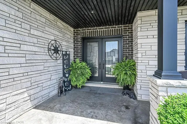42 Bluenose Dr, Port Dover 5
