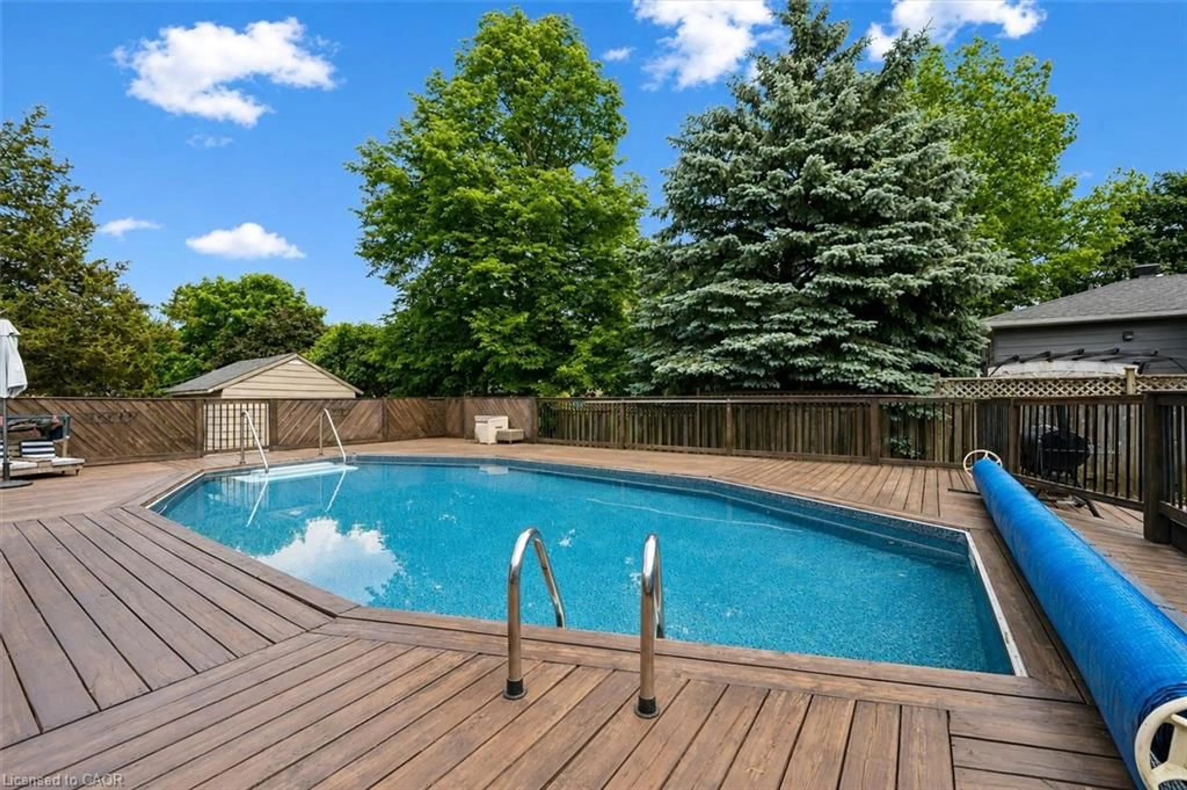Pool for 152 Wellington Road 7, Elora Ontario N0B 1S0