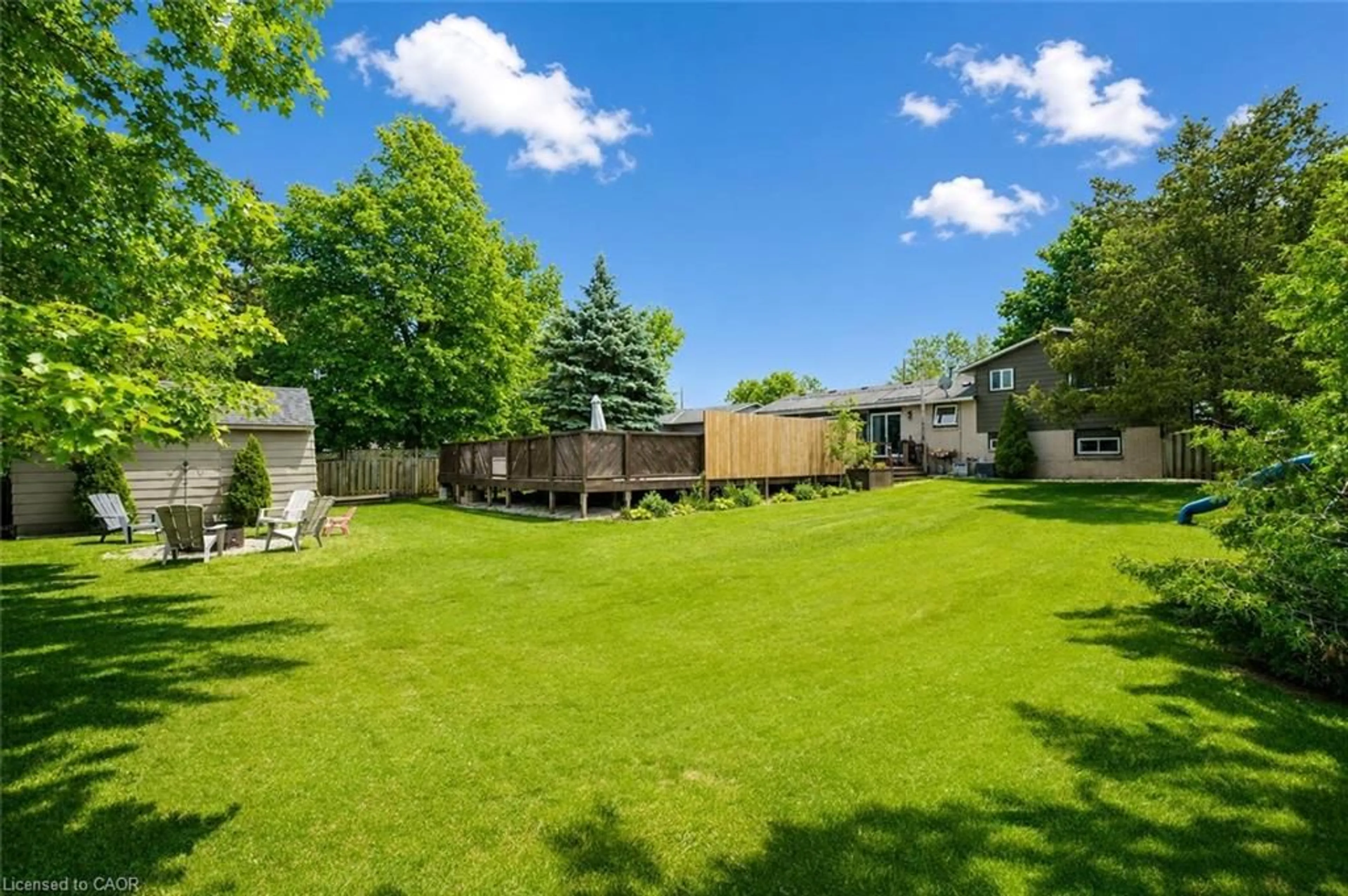 A pic from outside/outdoor area/front of a property/back of a property/a pic from drone, unknown for 152 Wellington Road 7, Elora Ontario N0B 1S0