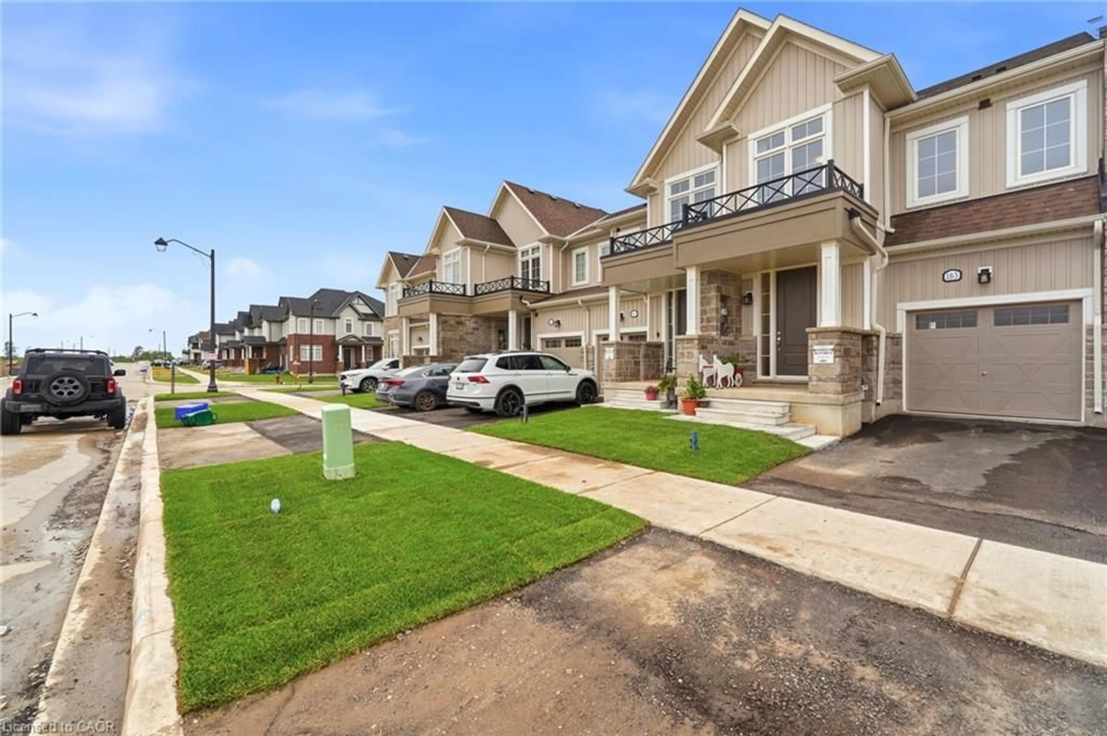 Unknown for 163 Gear Ave, Erin Ontario N0B 1T0