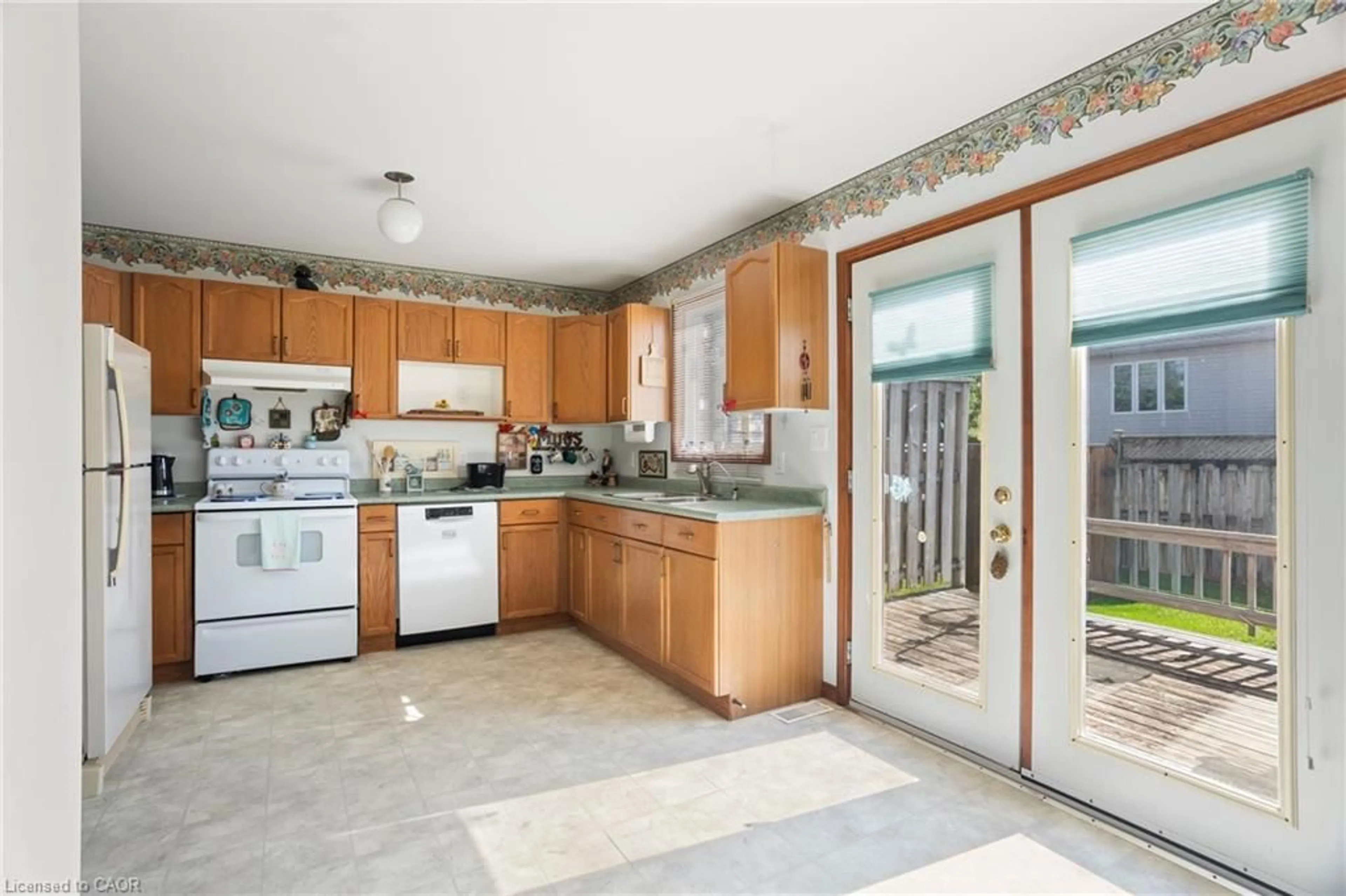 Open concept kitchen, ceramic/tile floor for 20 Southvale Rd #28, St. Marys Ontario N4X 1R9