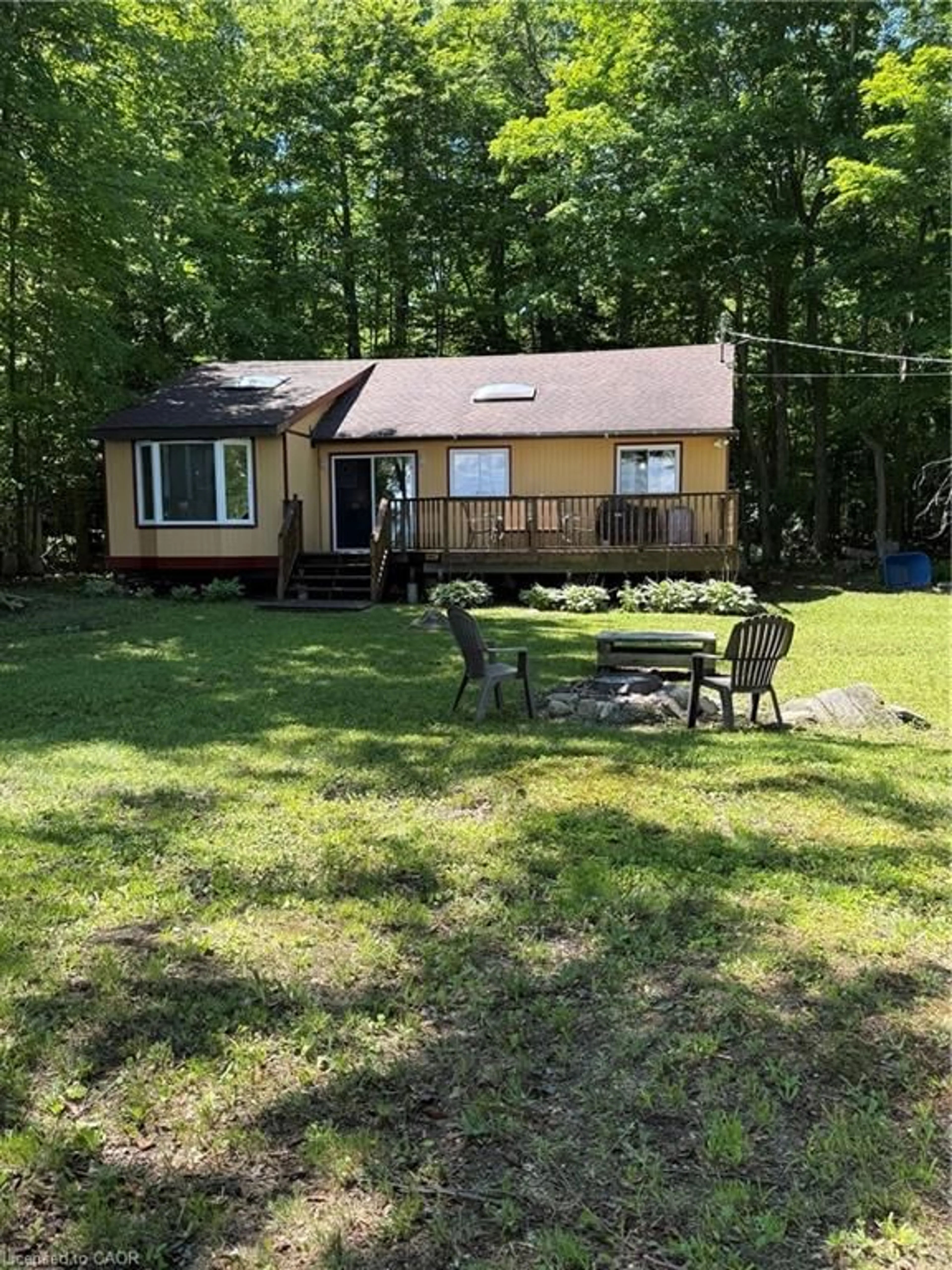 A pic from outside/outdoor area/front of a property/back of a property/a pic from drone, unknown for LOT 238 Snake Island, Keswick Ontario L4P 3E9