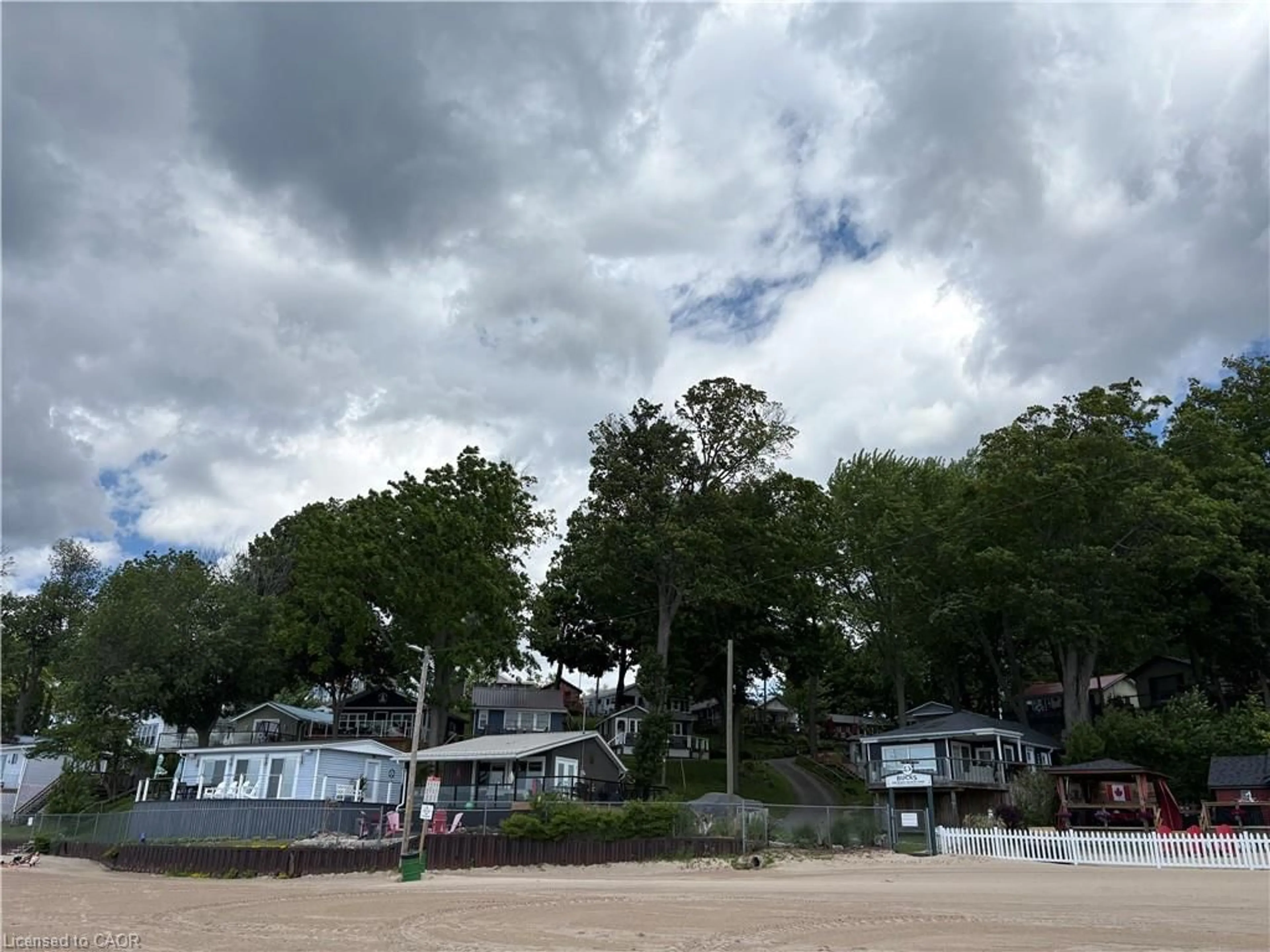 Unknown for 30 Bucks Pk, Port Dover Ontario N0A 1N0