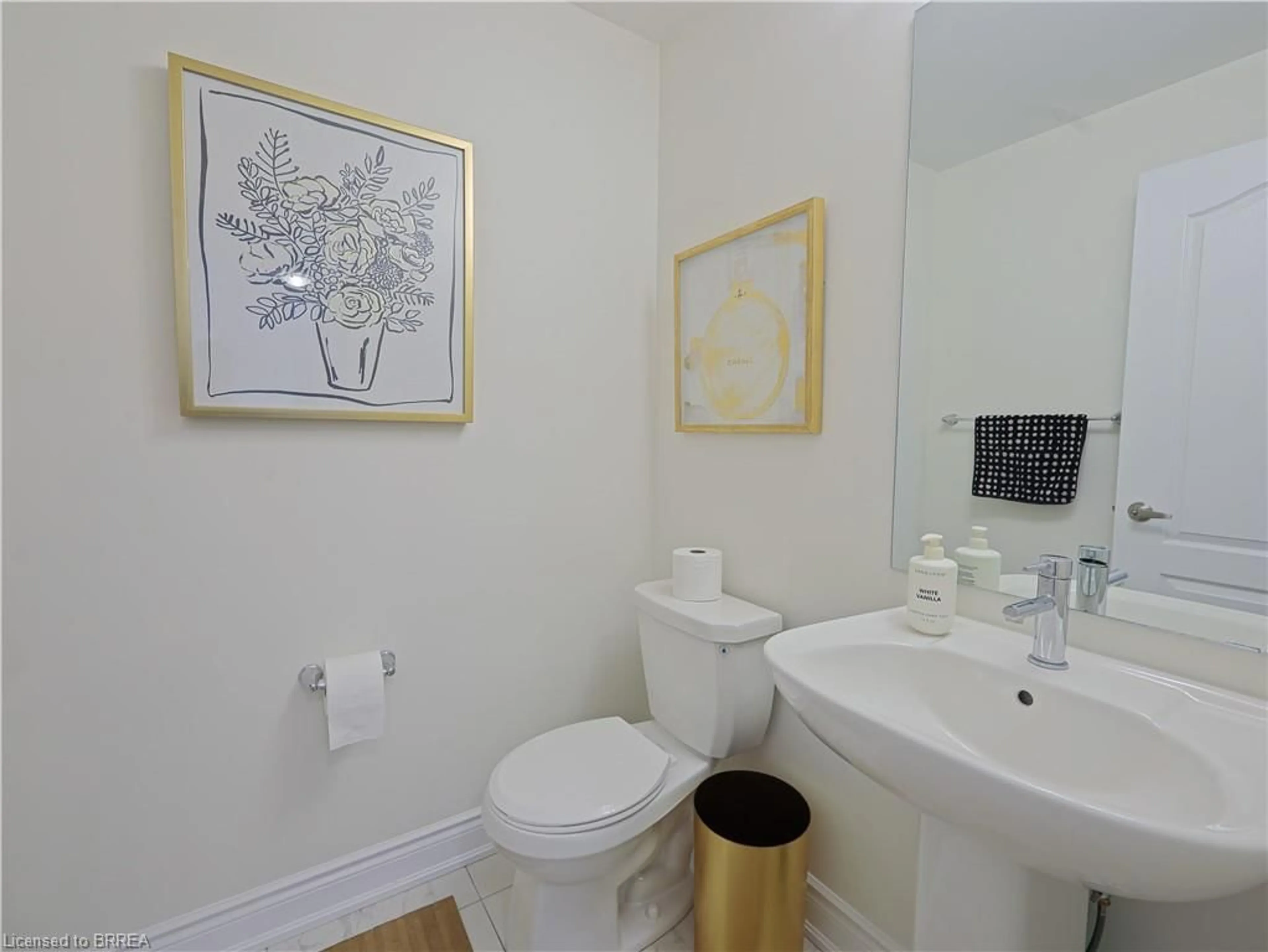 Standard bathroom, unknown for 93 Monteith Dr, Brantford Ontario N3T 0V8
