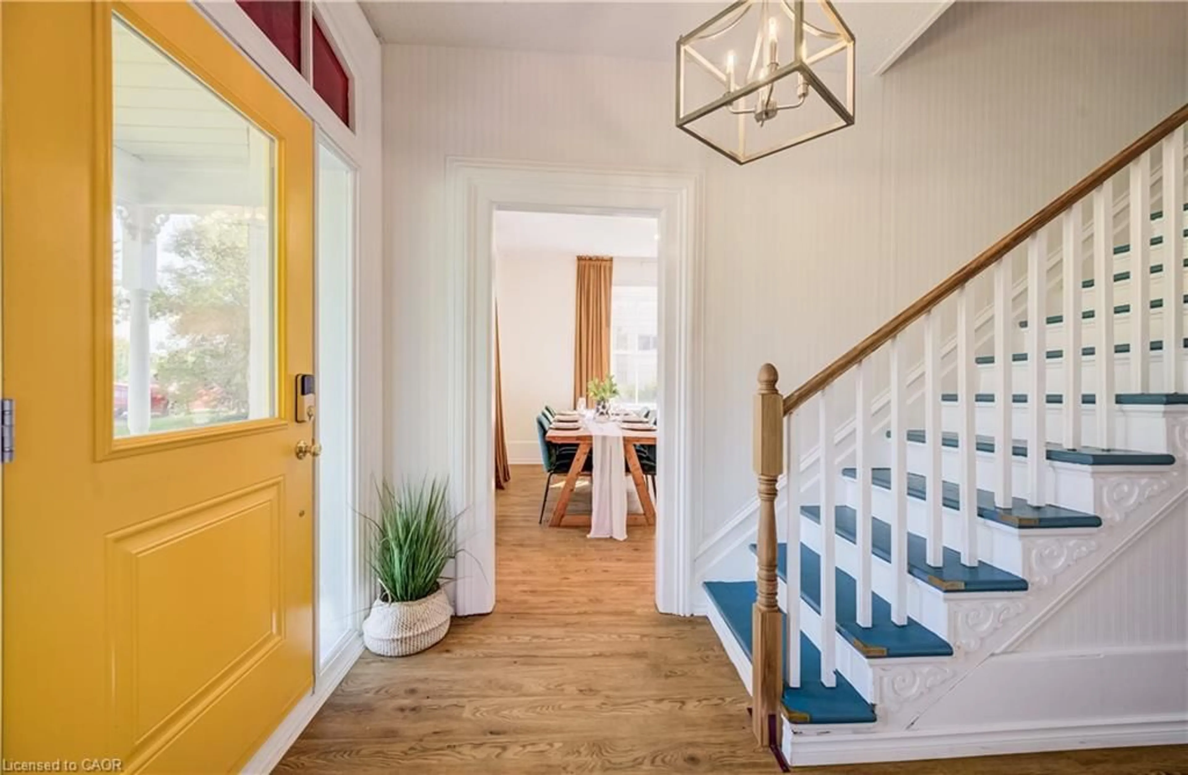 Indoor entryway for 47 Washington St, Bright Ontario N0J 1B0