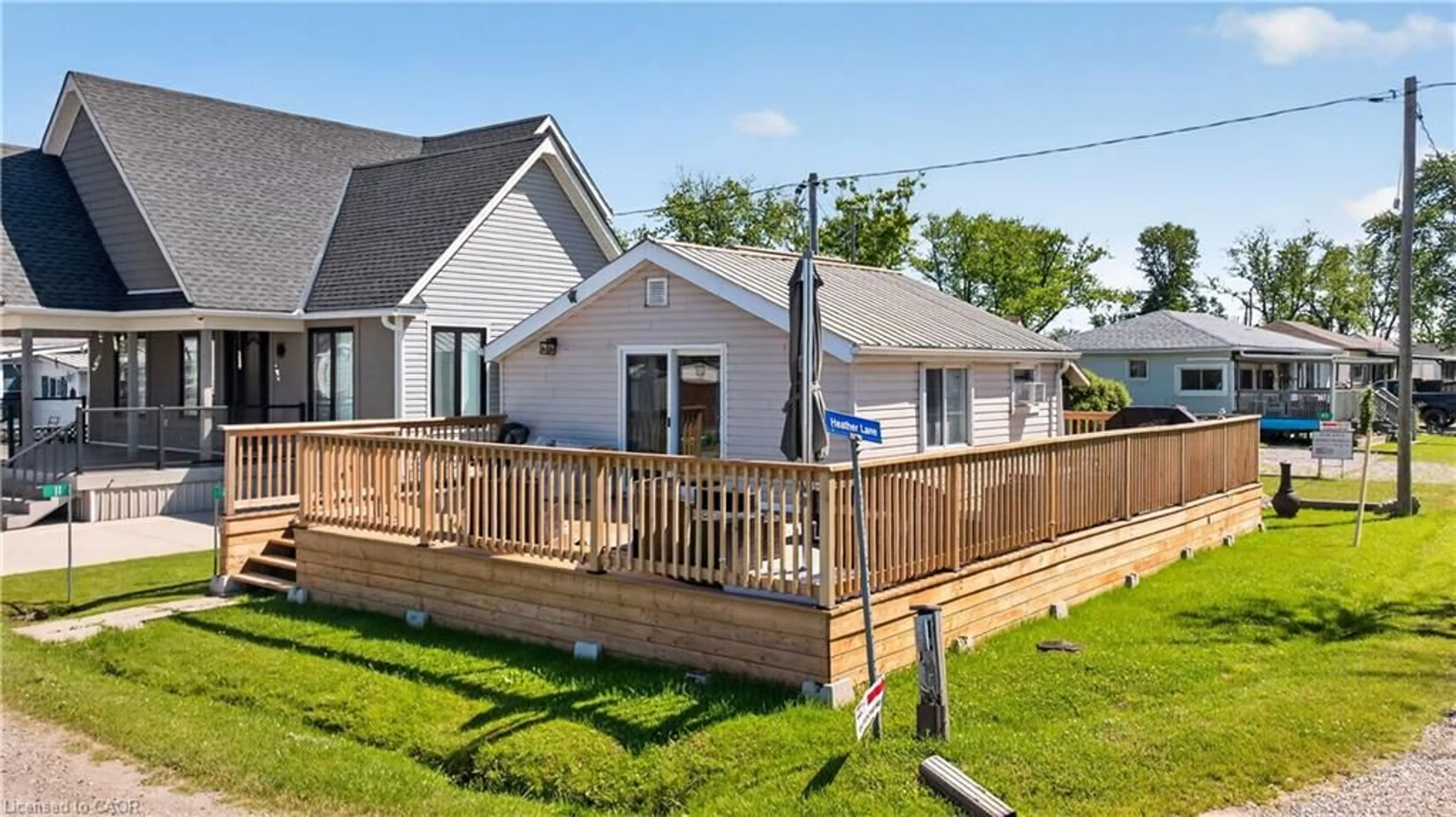 A pic from outside/outdoor area/front of a property/back of a property/a pic from drone, unknown for 13 Pike Lane, Selkirk Ontario N0A 1P0