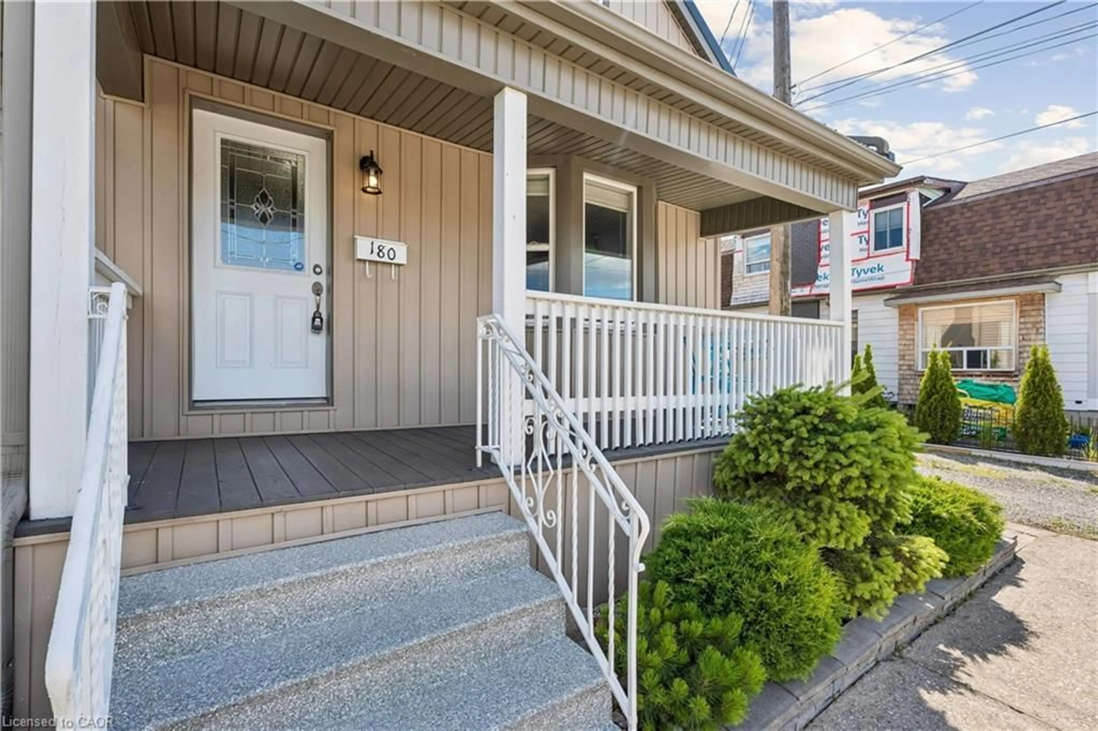 Home with vinyl exterior material, street for 180 Campbell Ave, Hamilton Ontario L8H 2G3