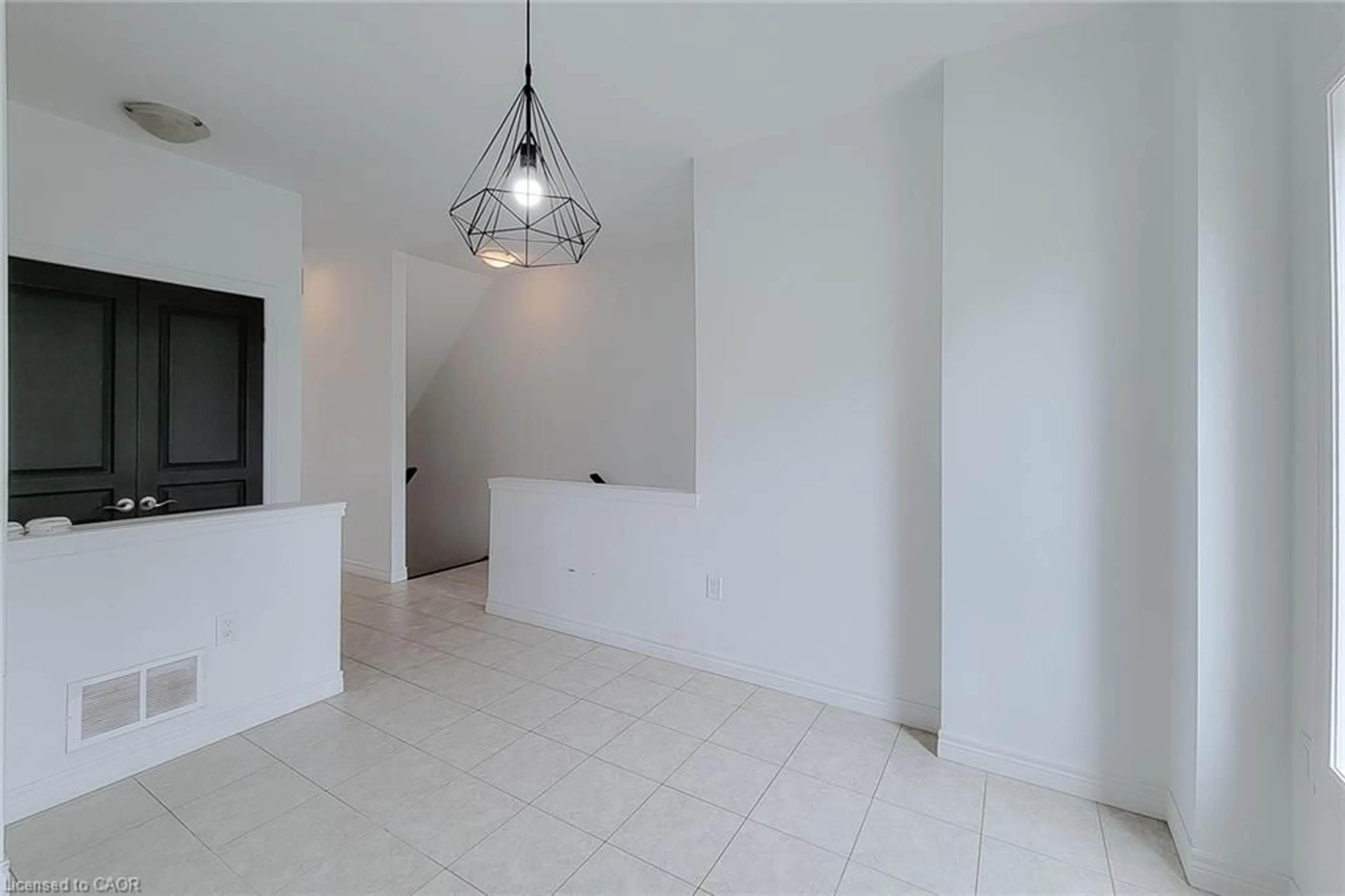 A pic of a room for 38 Bloom Cres, Stoney Creek Ontario L0R 1P0