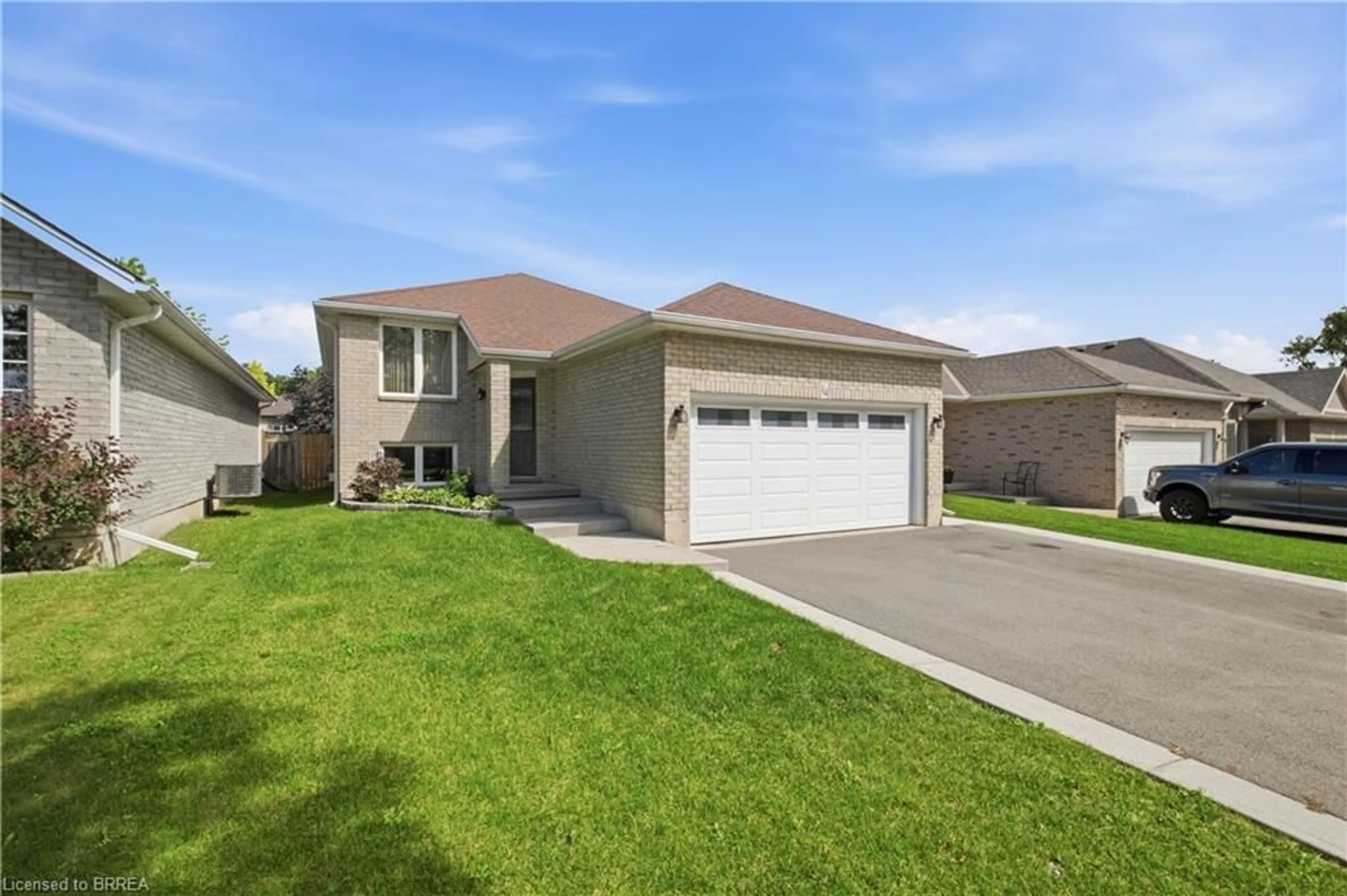 Unknown for 114 Donegal Dr, Brantford Ontario N3T 6N4