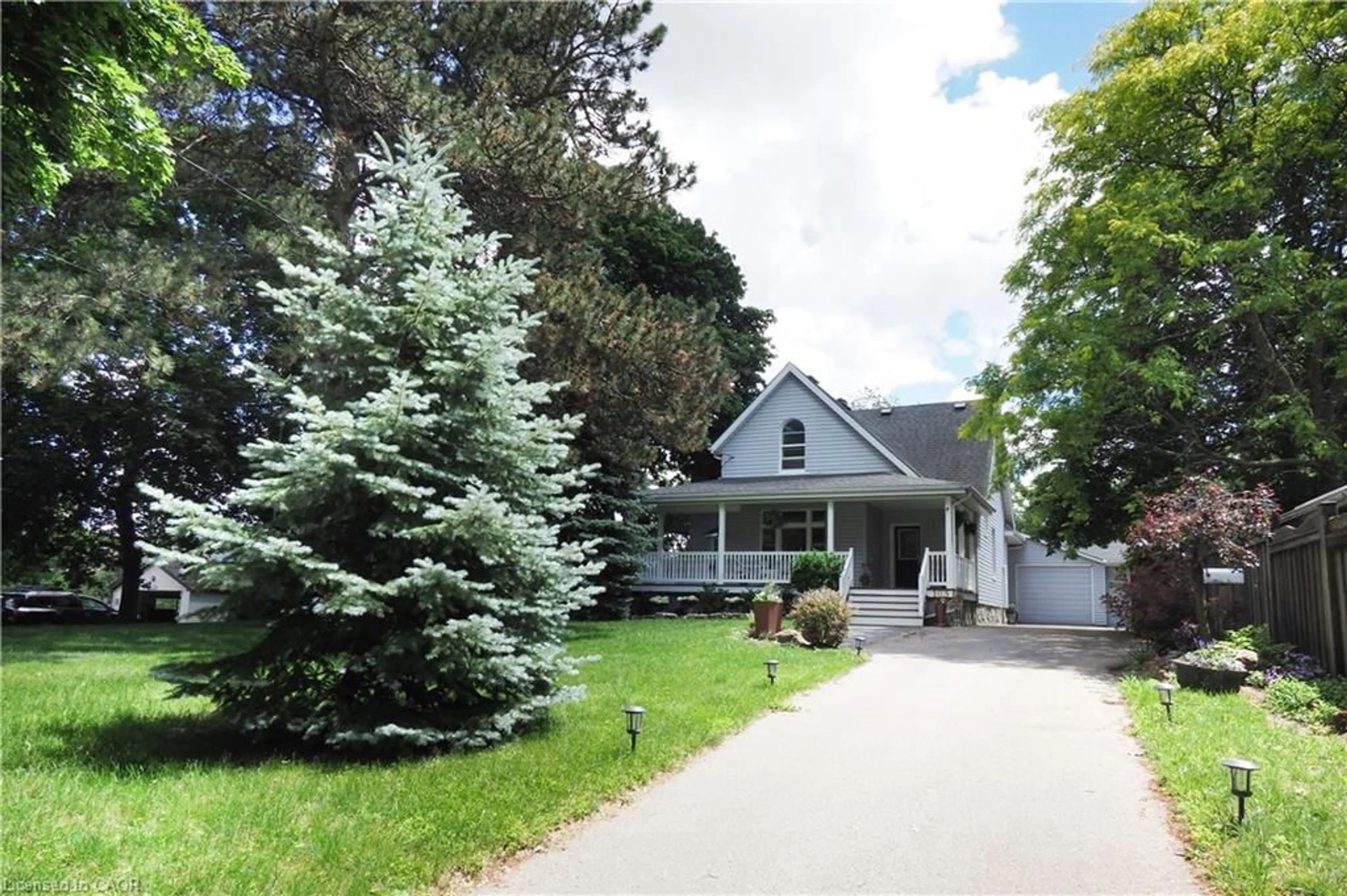 Home with vinyl exterior material, street for 103 Belleview Ave, Kitchener Ontario N2B 1G6