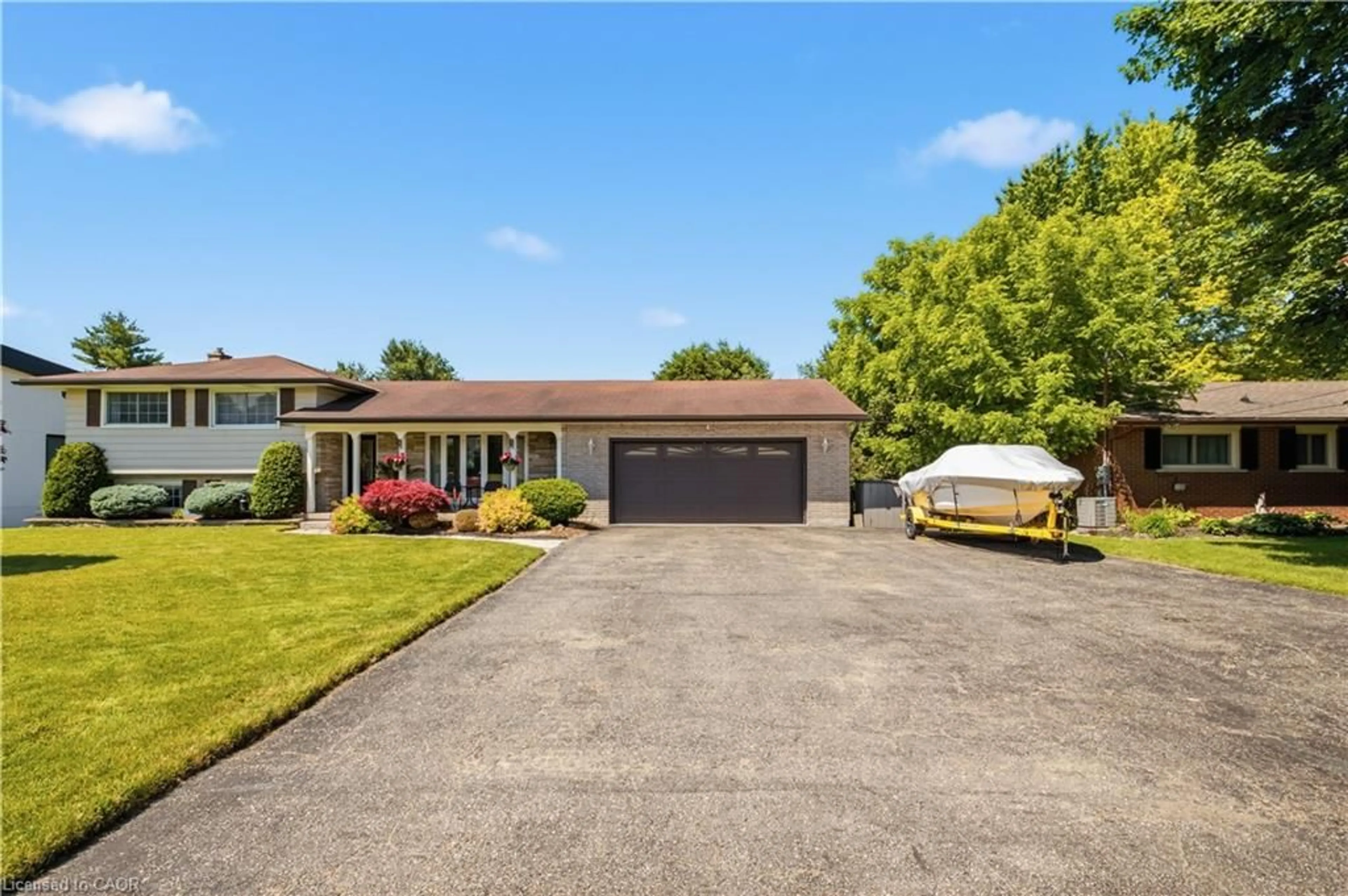 A pic from outside/outdoor area/front of a property/back of a property/a pic from drone, street for 1456 Mannheim Rd, Mannheim Ontario N0B 2H0