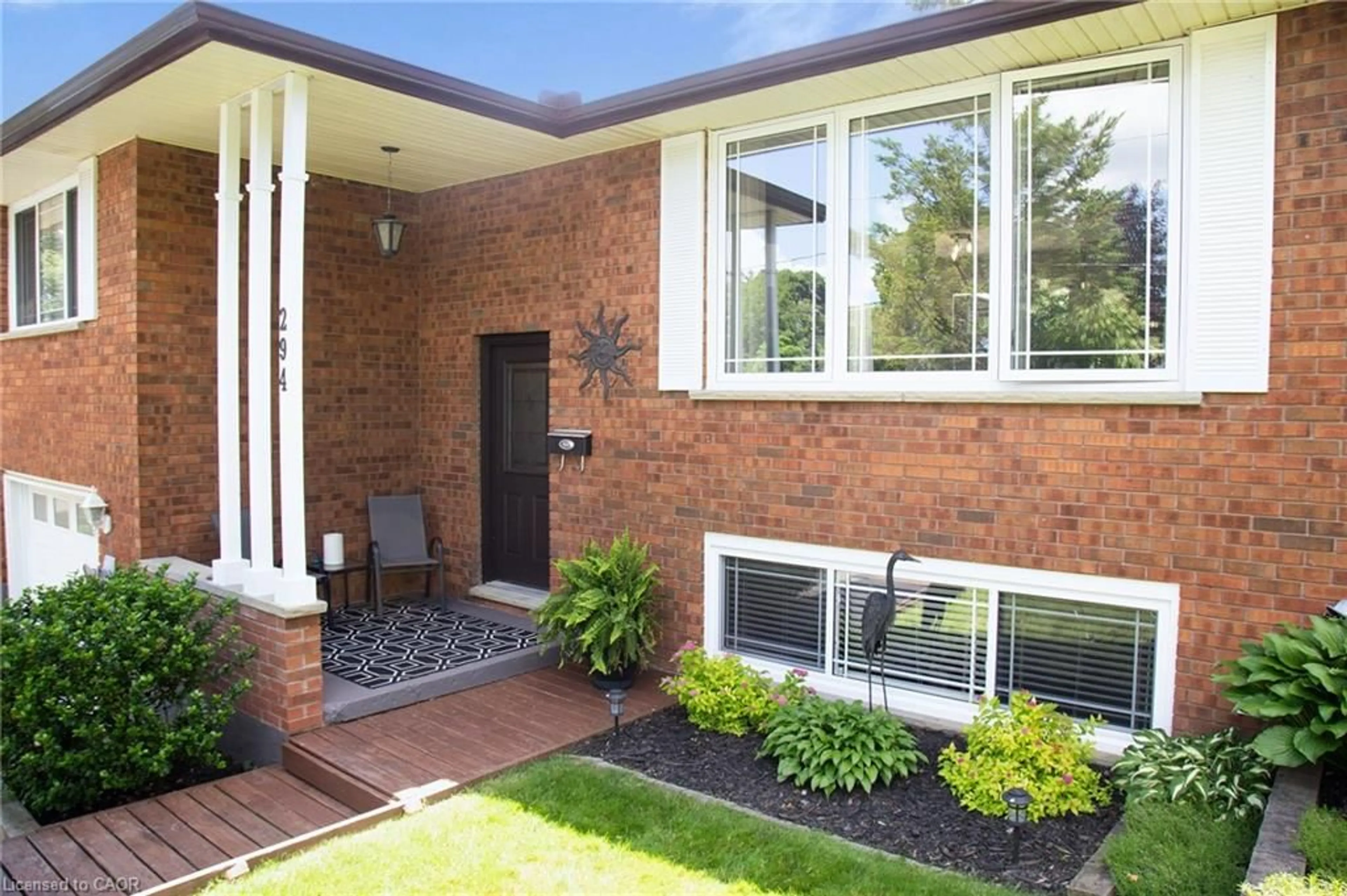 Home with brick exterior material, street for 294 South Dr, Simcoe Ontario N3Y 1H2