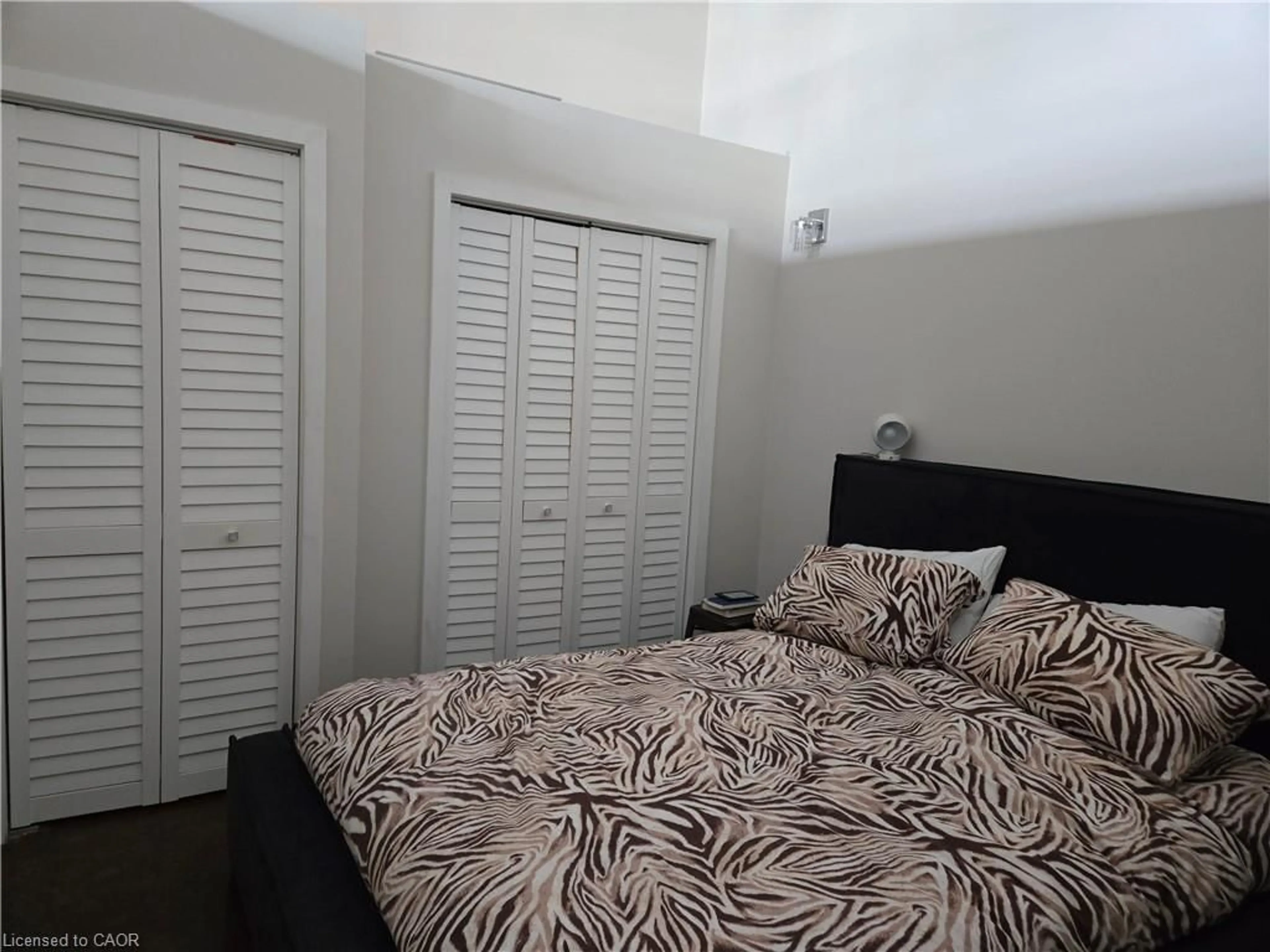 A pic of a room for 11 Rebecca St #202, Hamilton Ontario L8R 3H7