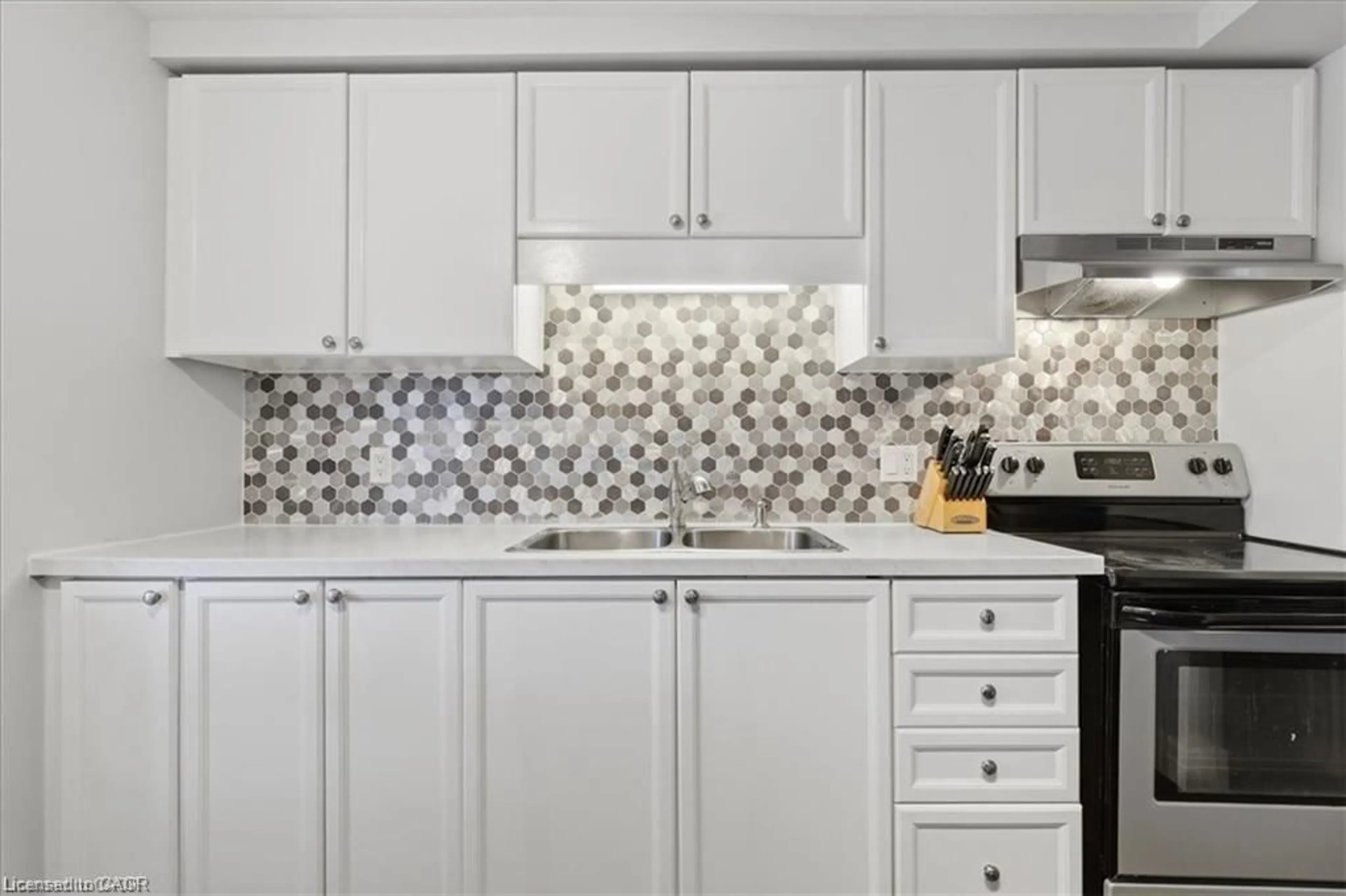 Contemporary kitchen, ceramic/tile floor for 207 B Auburn Dr, Waterloo Ontario N2K 3T1