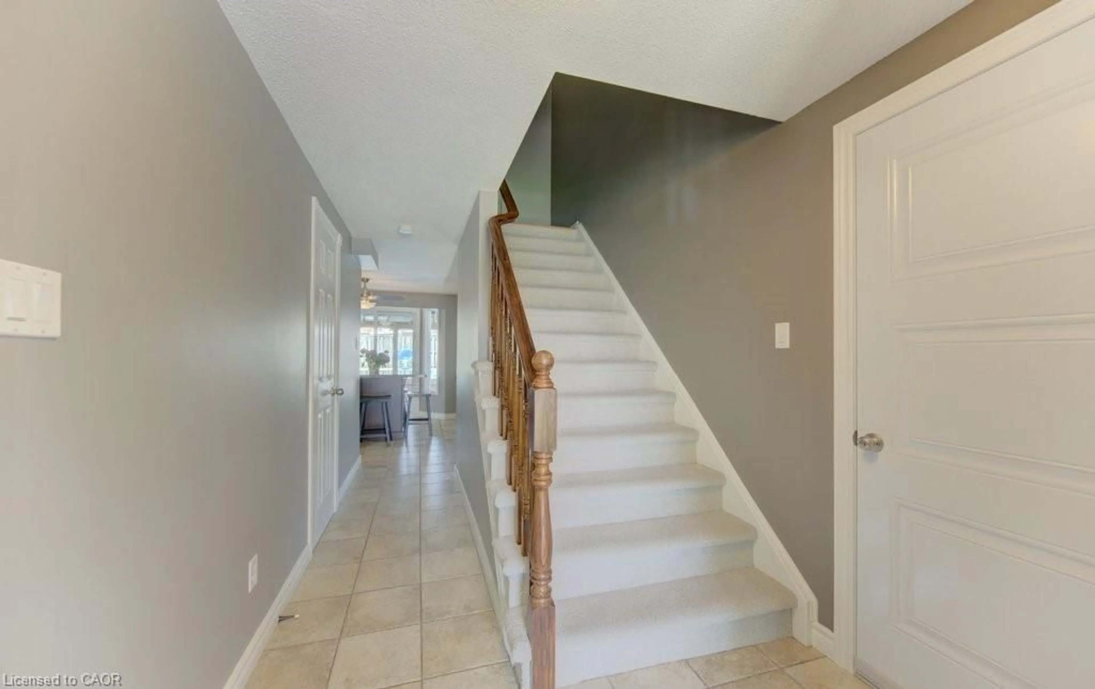 Unknown for 14 Rose Garden St, Kitchener Ontario N2B 3T1
