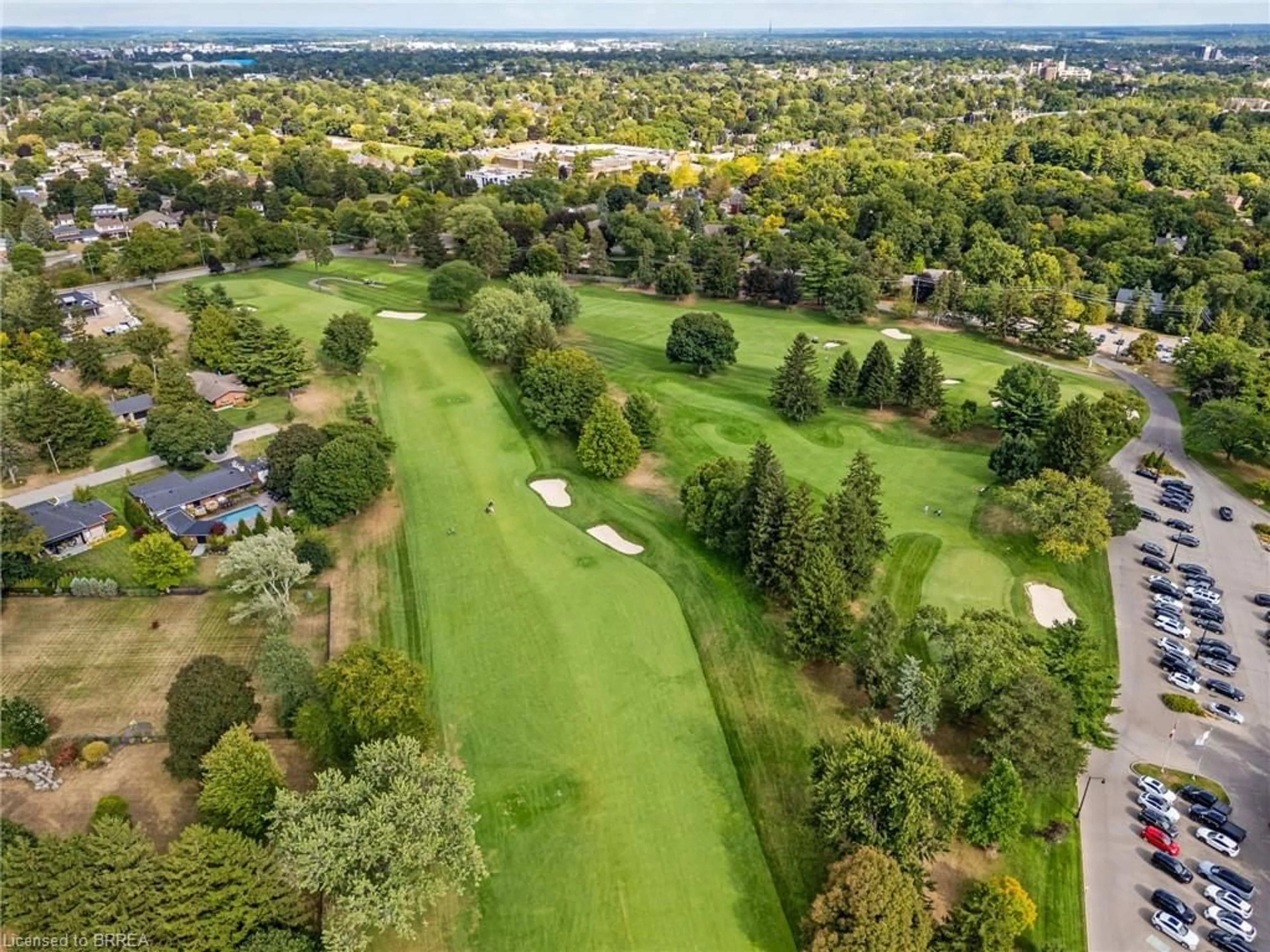 A pic from outside/outdoor area/front of a property/back of a property/a pic from drone, unknown for 10 Stymie Blvd, Brantford Ontario N3T 5K3