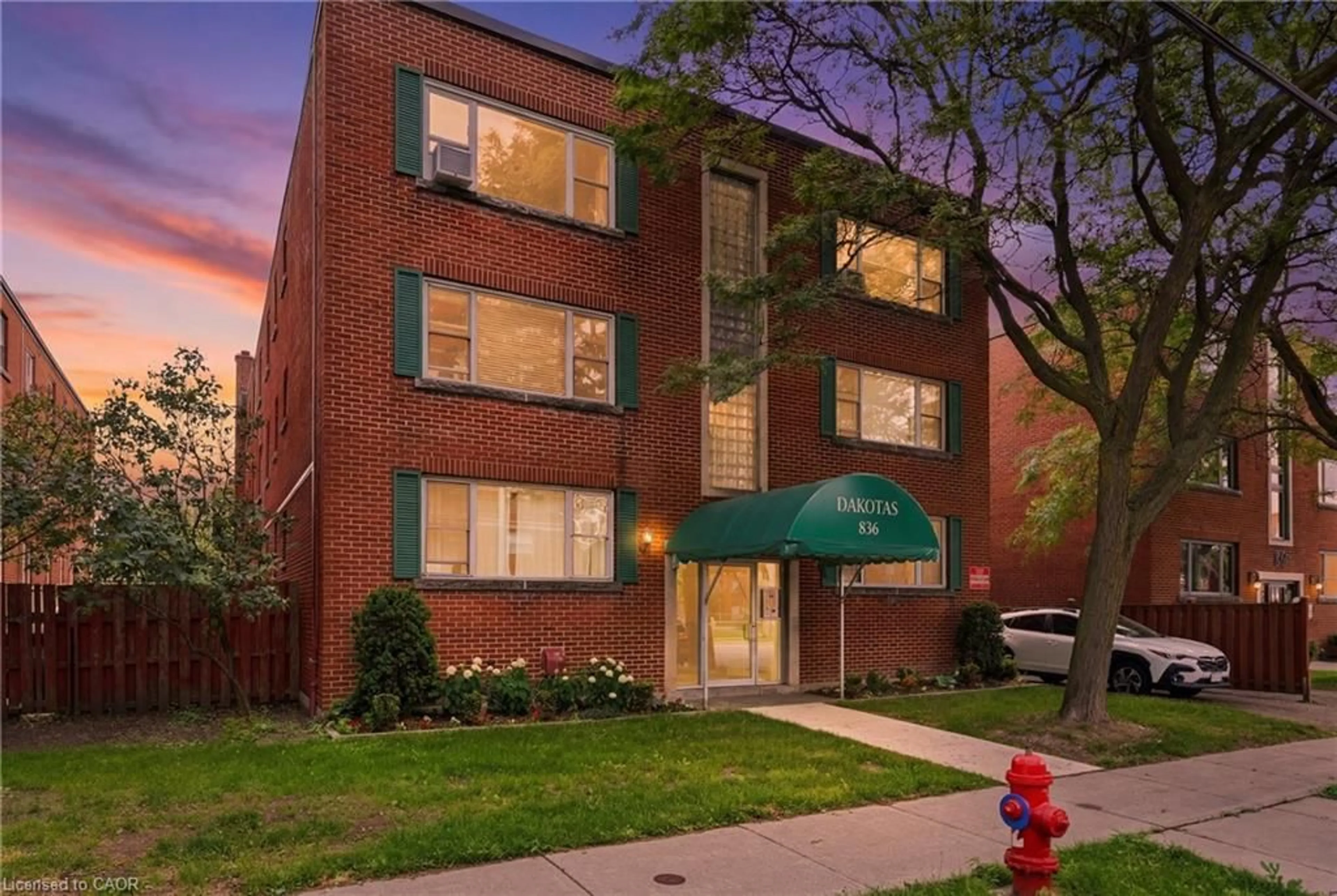 Home with brick exterior material, street for 836 Concession St #310, Hamilton Ontario L8V 1E2