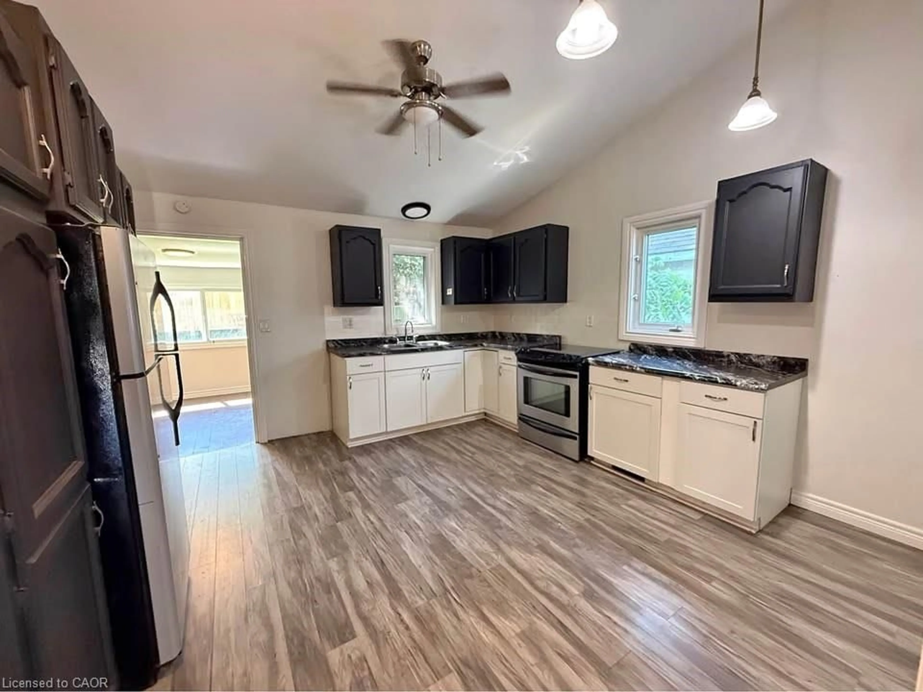 Open concept kitchen, unknown for 104 Queen St, Simcoe Ontario N3Y 3Y4