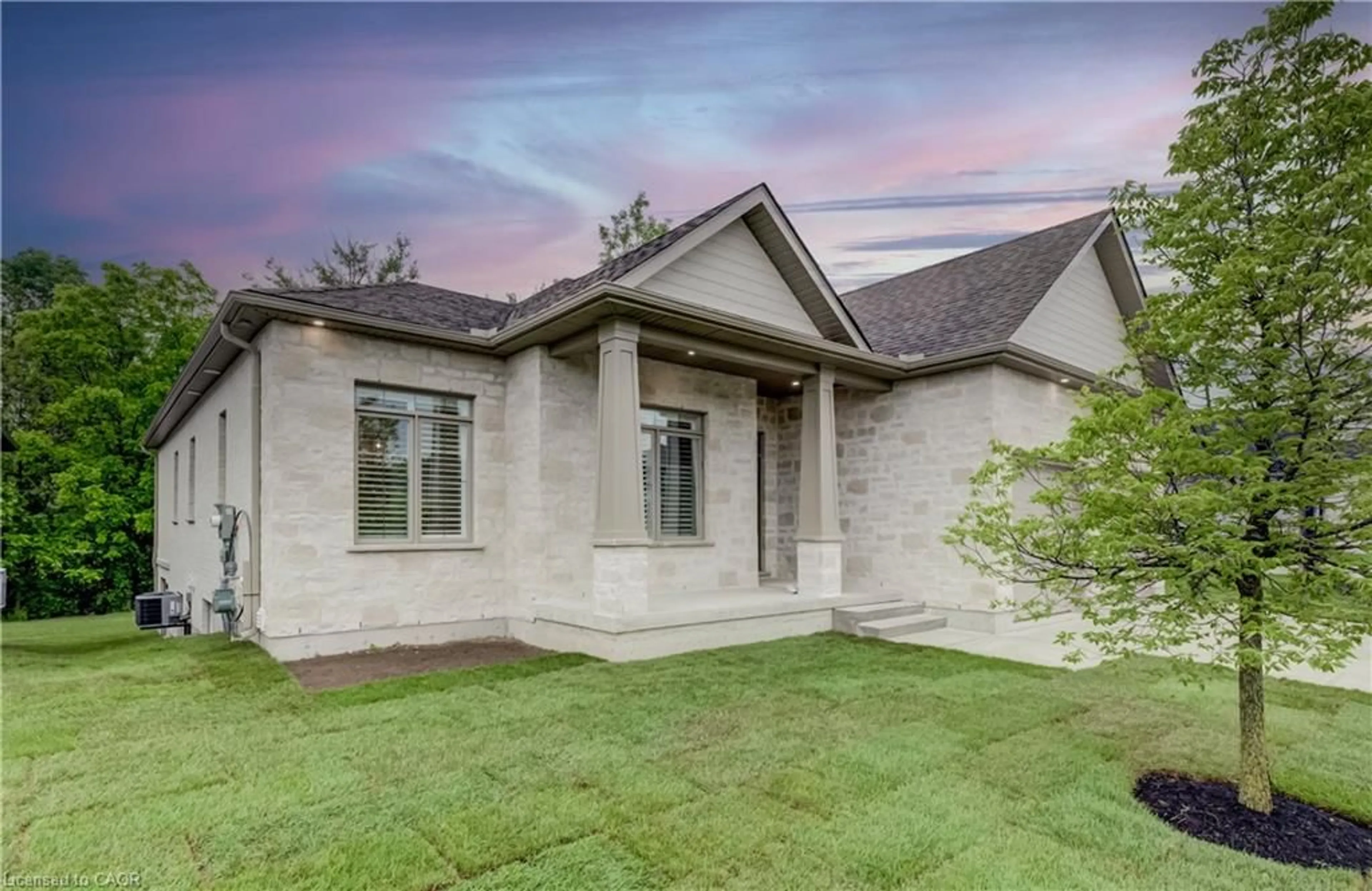 Home with brick exterior material, unknown for 31 Gilmer Cres, Listowel Ontario N4W 0H3