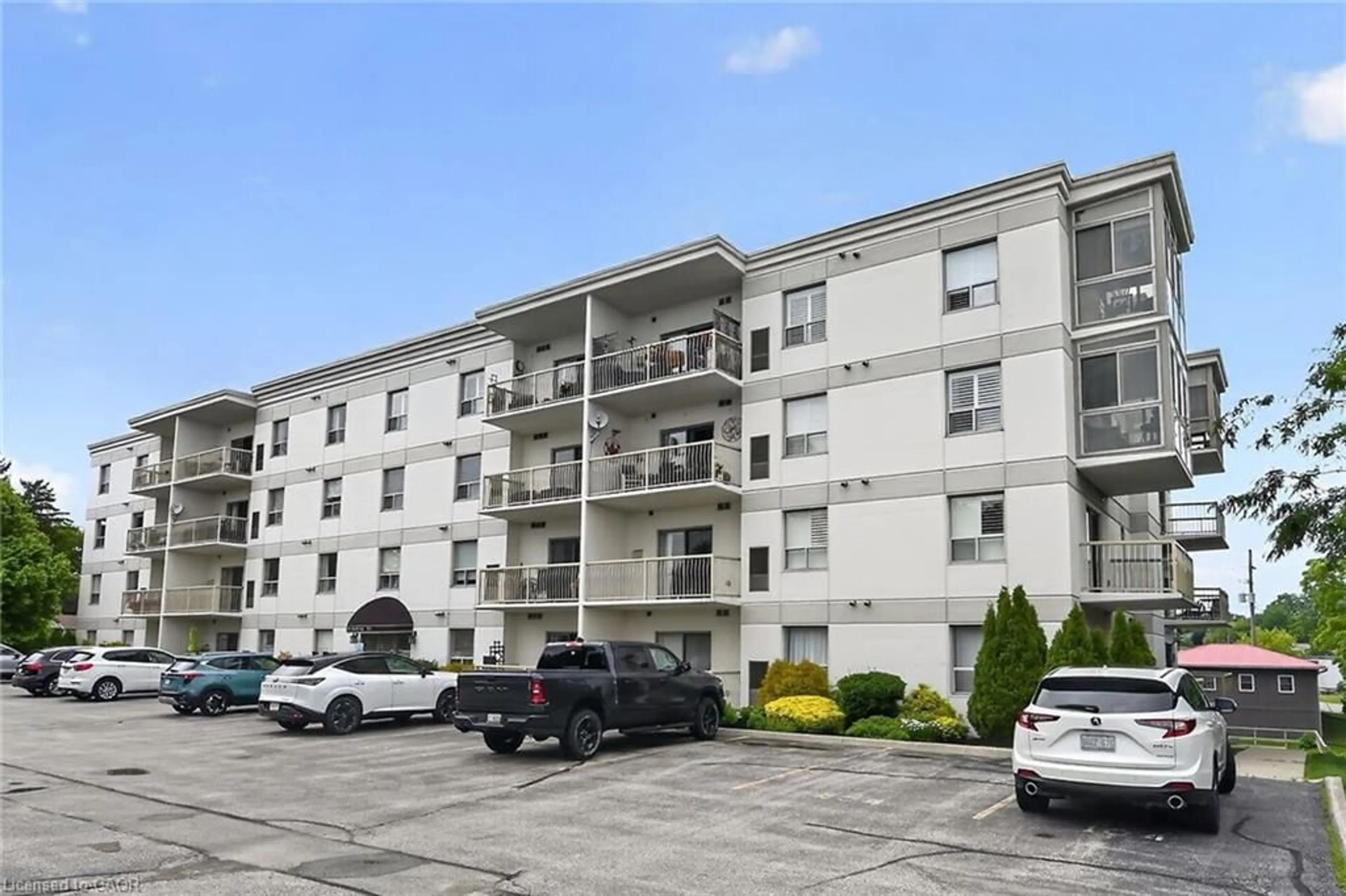 Patio, unknown for 12 St Andrew St #103, Port Dover Ontario N0A 1N1