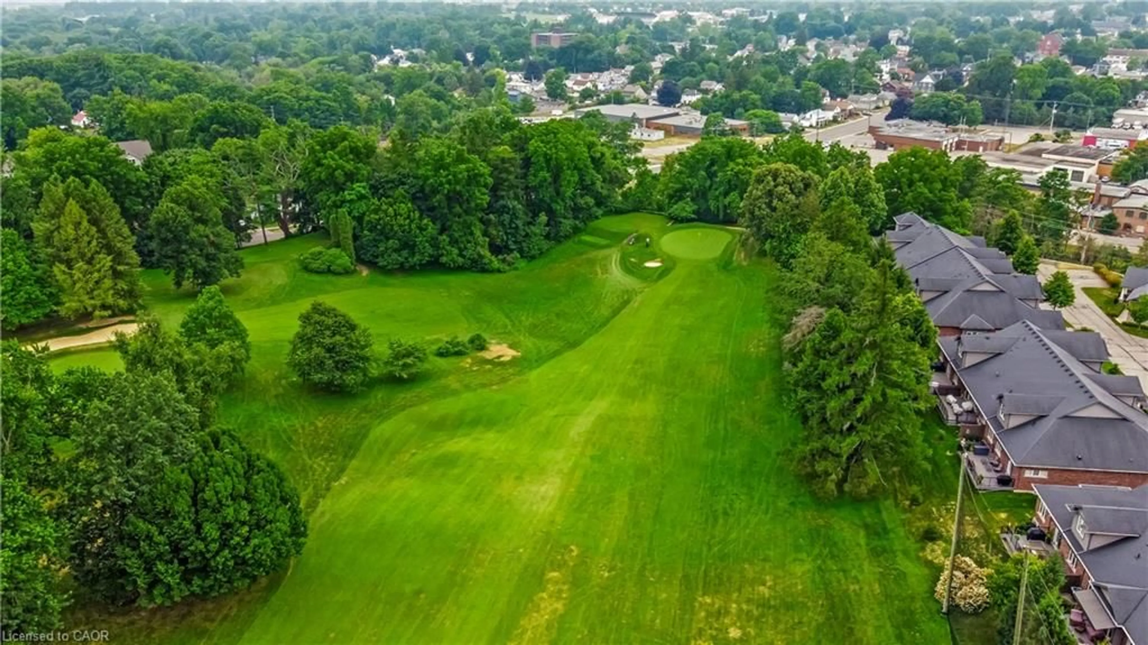 A pic from outside/outdoor area/front of a property/back of a property/a pic from drone, unknown for 190 Argyle St #22, Simcoe Ontario N3Y 0C1