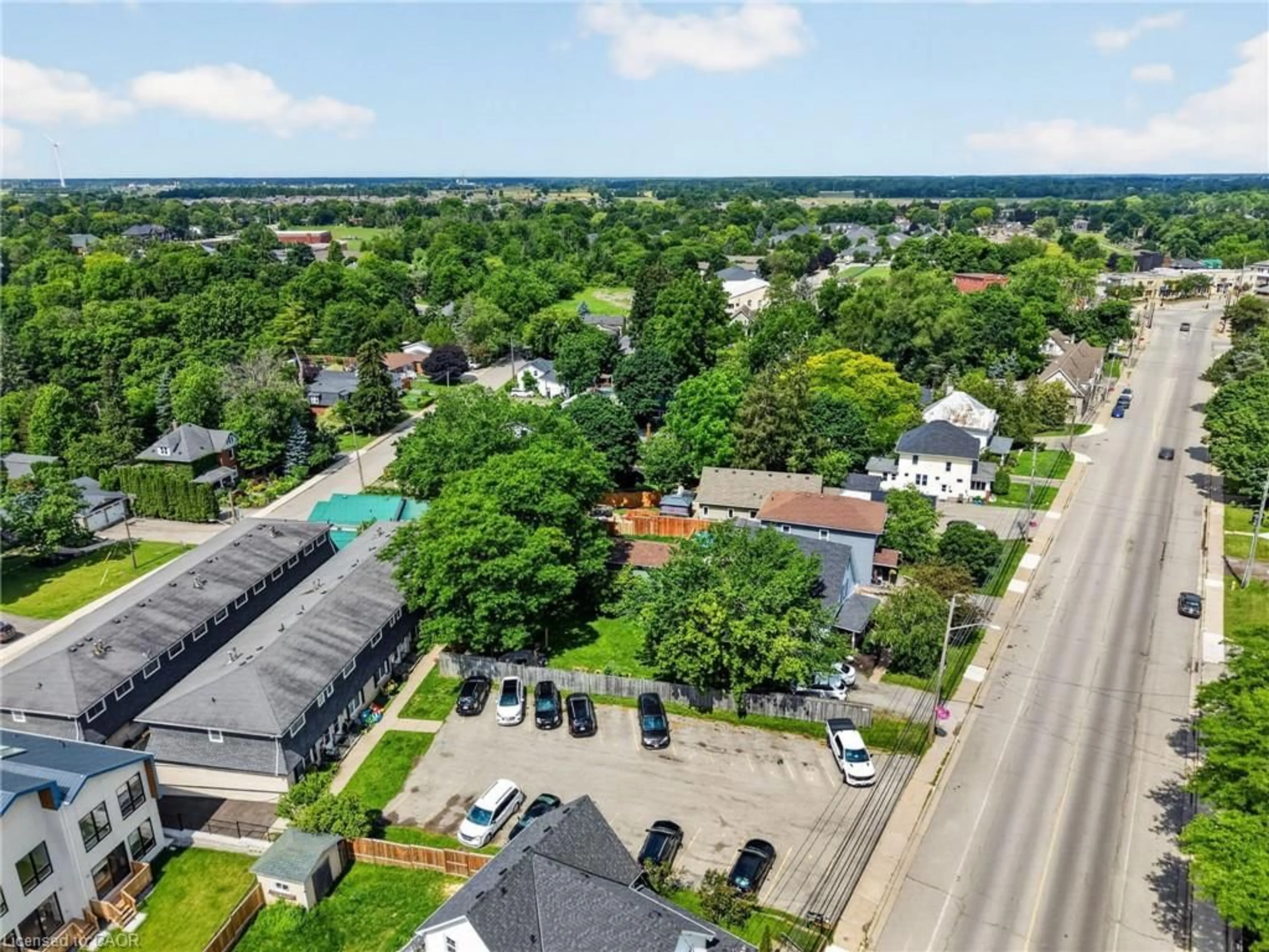 A pic from outside/outdoor area/front of a property/back of a property/a pic from drone, street for 156 St Catharines St #6, Smithville Ontario L0R 2A0