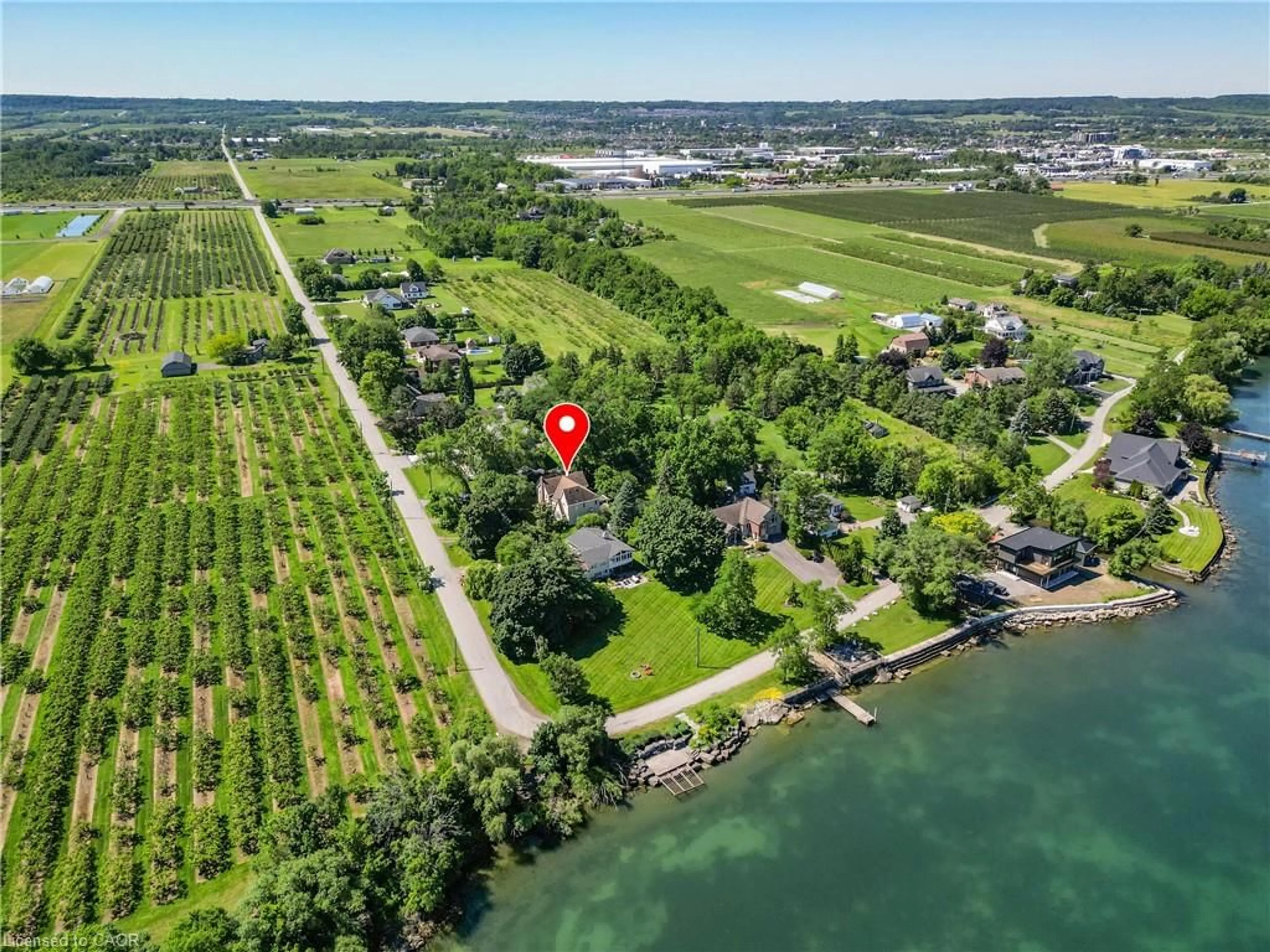 A pic from outside/outdoor area/front of a property/back of a property/a pic from drone, water/lake/river/ocean view for 4956 Sann Rd, Beamsville Ontario L3J 1J9