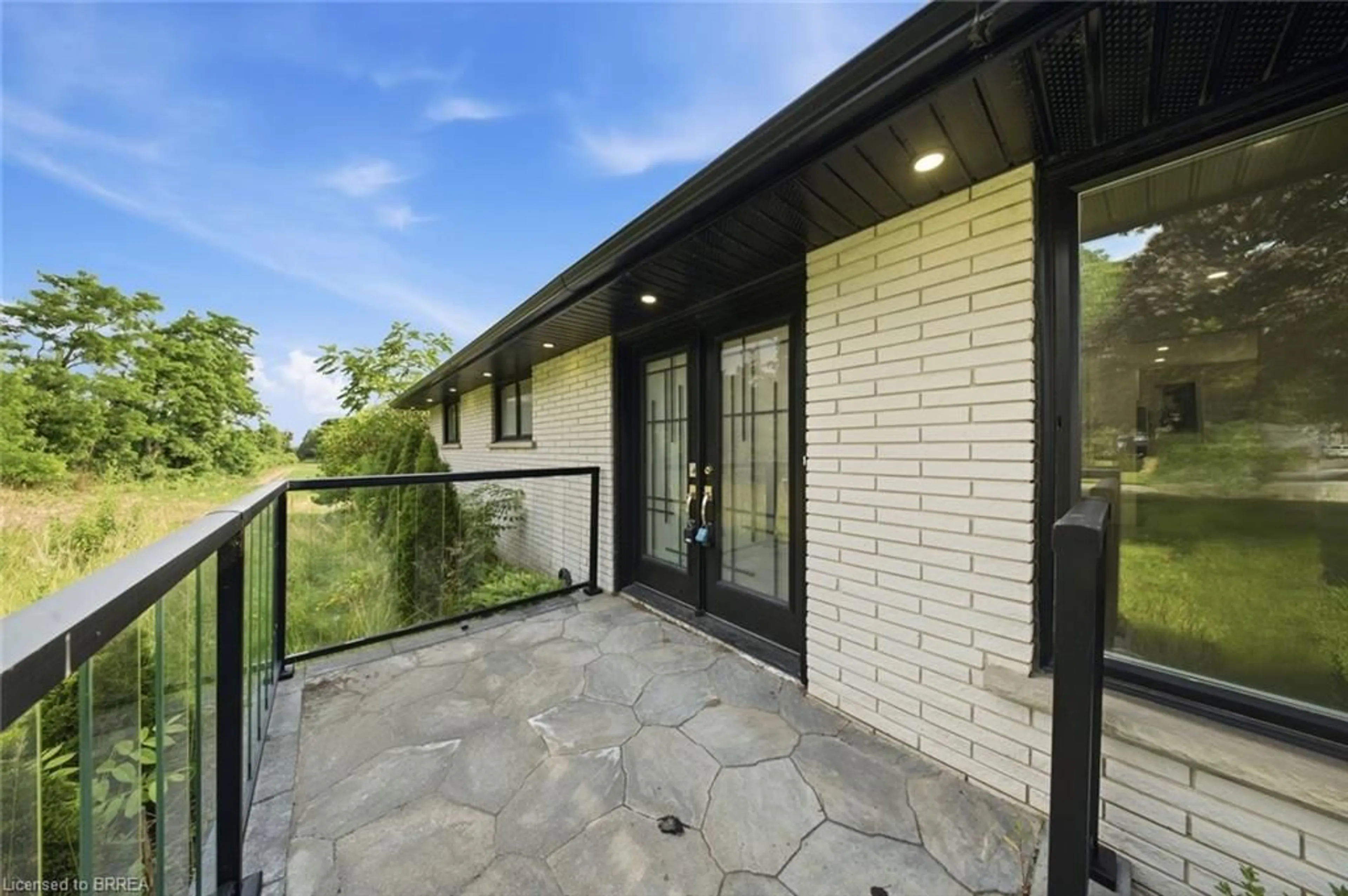 Patio, street for 360 Bishopsgate Rd, Burford Ontario N3T 5L7