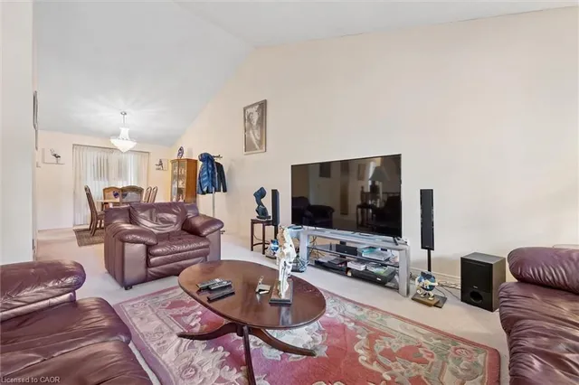 176 Sandford Fleming Dr, Waterloo 4