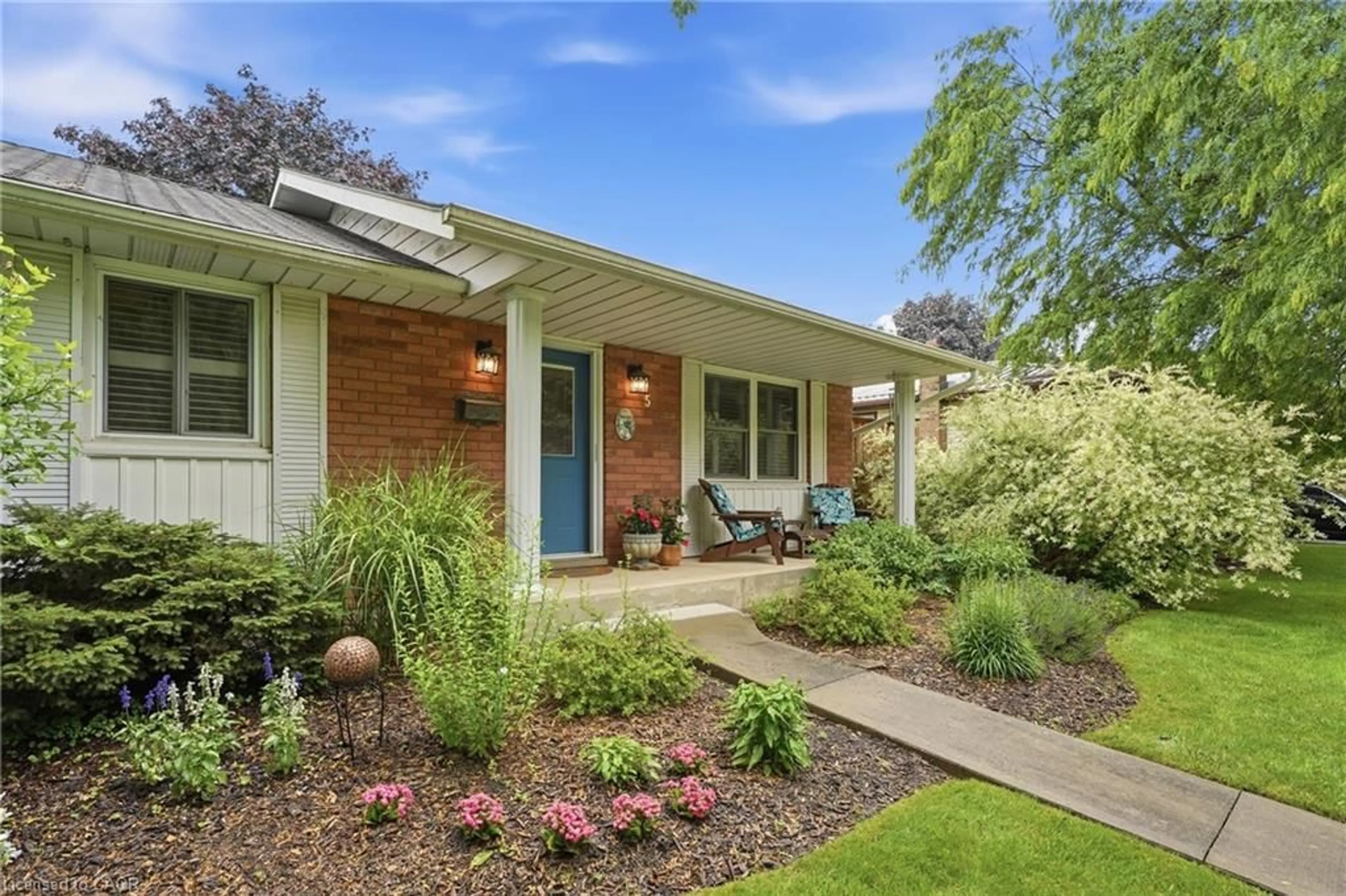 Home with brick exterior material, street for 5 Brant St, Simcoe Ontario N3Y 5G2