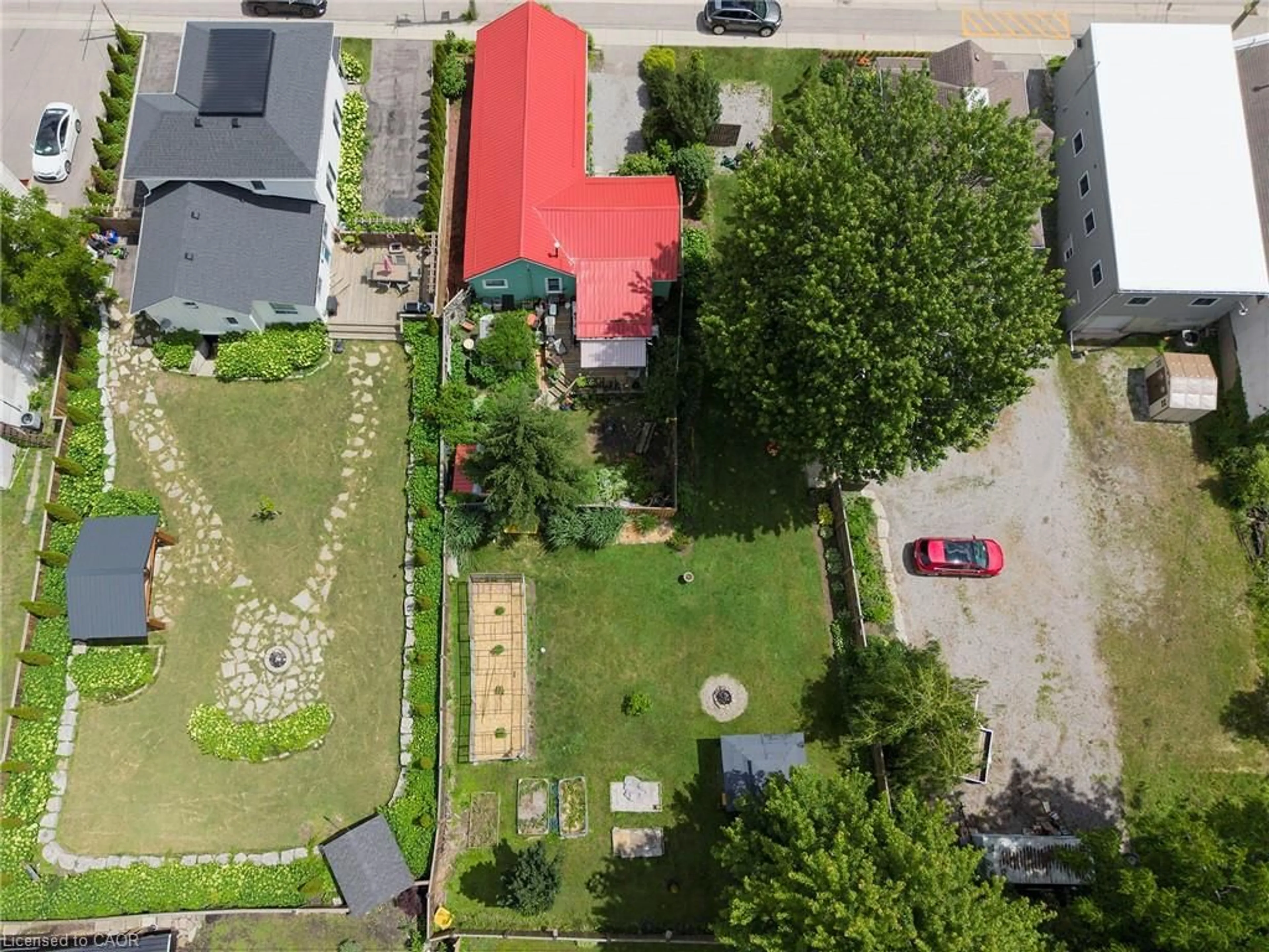 A pic from outside/outdoor area/front of a property/back of a property/a pic from drone, street for 1045 Bay St, Port Rowan Ontario N0E 1M0