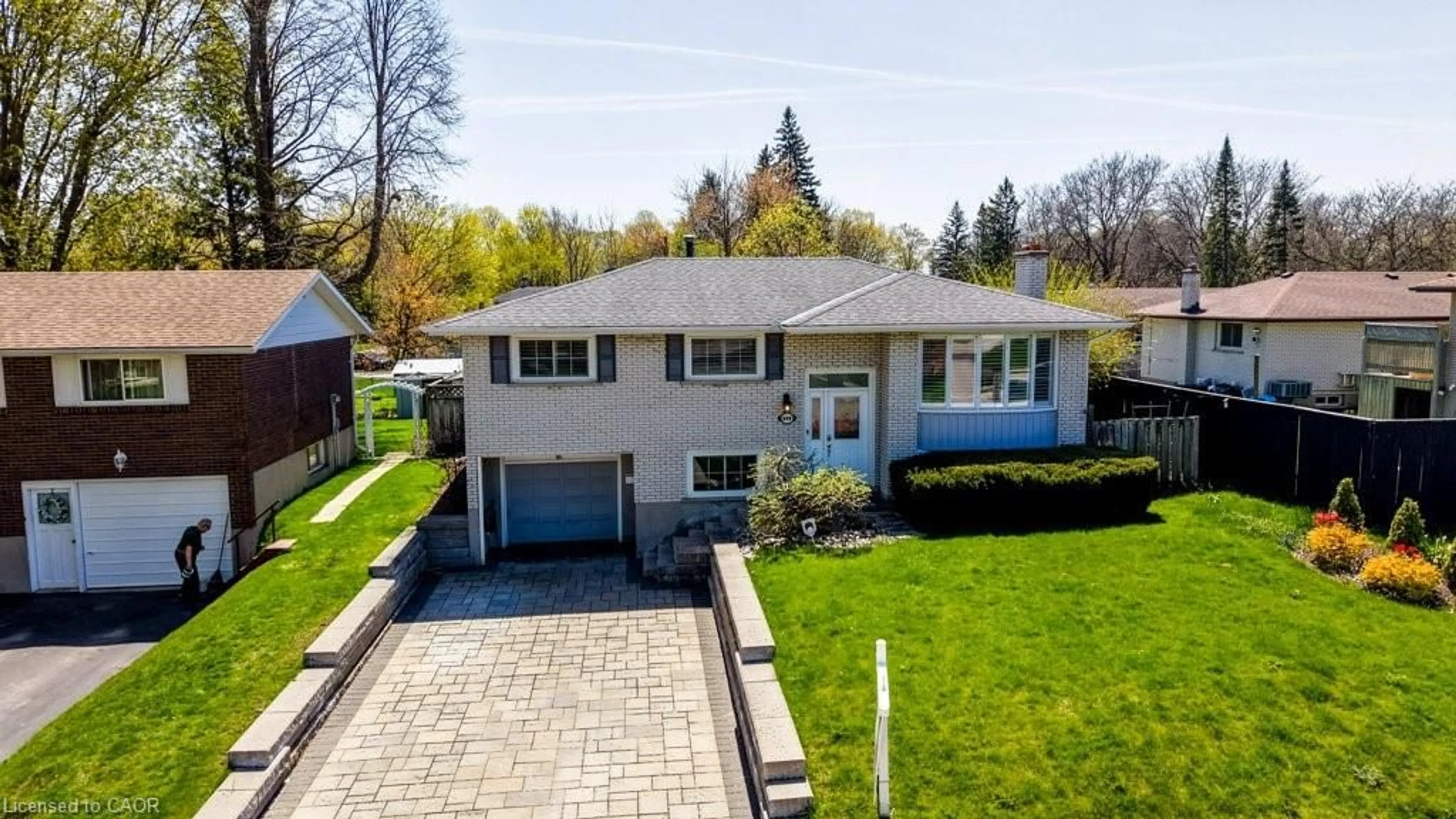 A pic from outside/outdoor area/front of a property/back of a property/a pic from drone, street for 682 Glen Forrest Blvd, Waterloo Ontario N2L 4K6