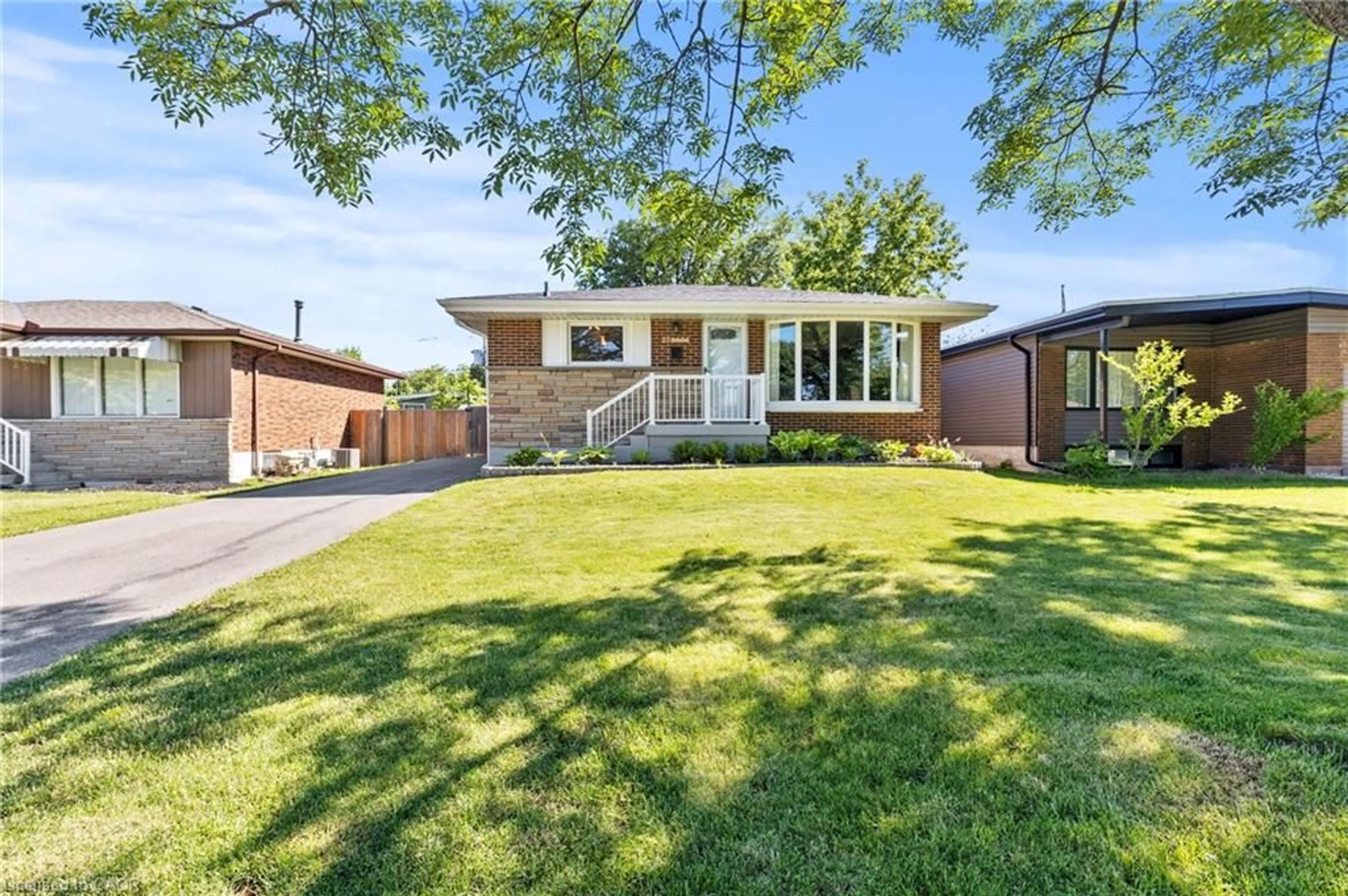 Home with brick exterior material, street for 27 Bobolink Rd, Hamilton Ontario L9A 2P3