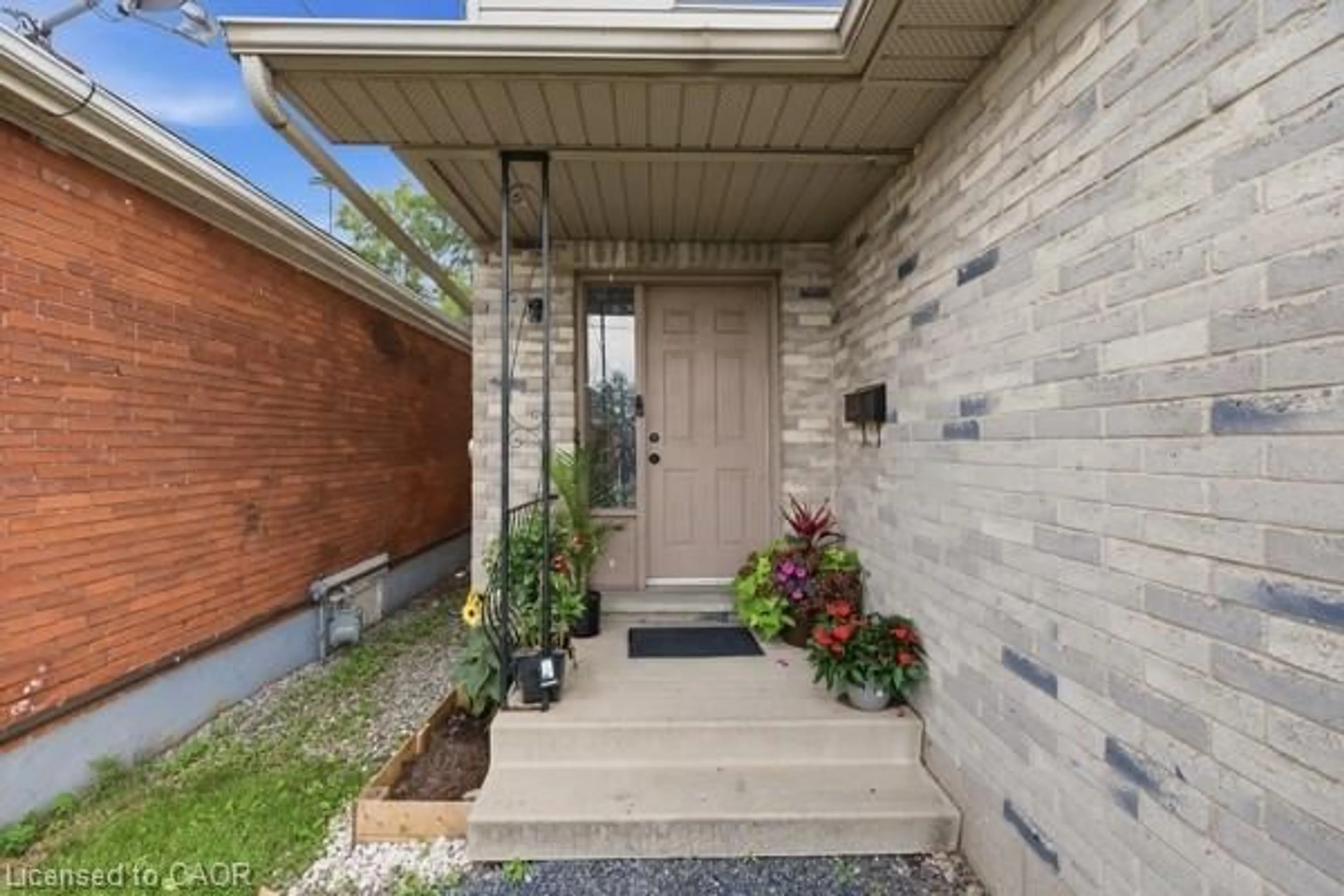 Home with brick exterior material, street for 16 Harrison Ave, Hamilton Ontario L8H 2Z7