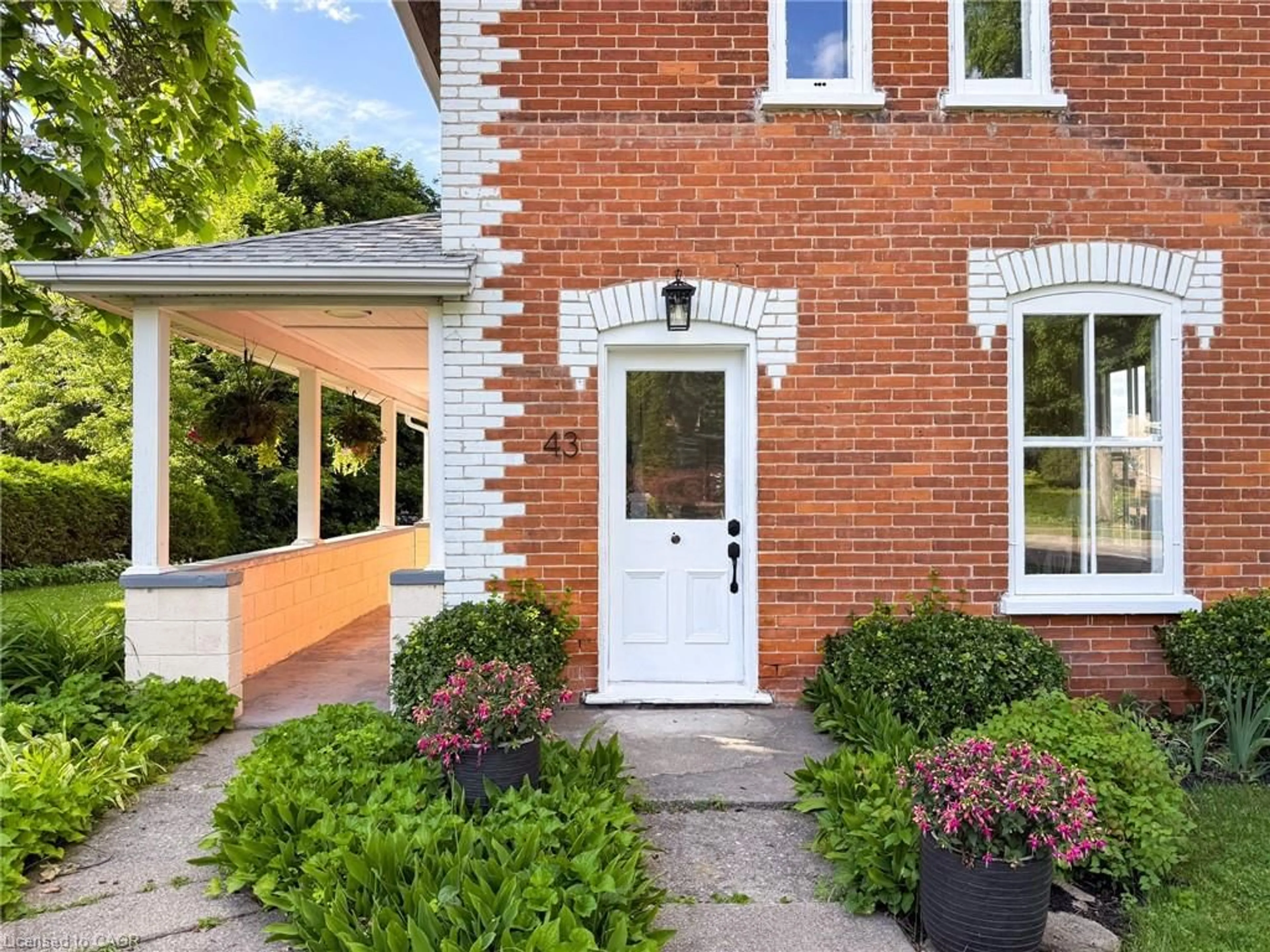 Home with brick exterior material, street for 43 Temperance St, Waterford Ontario N0E 1Y0