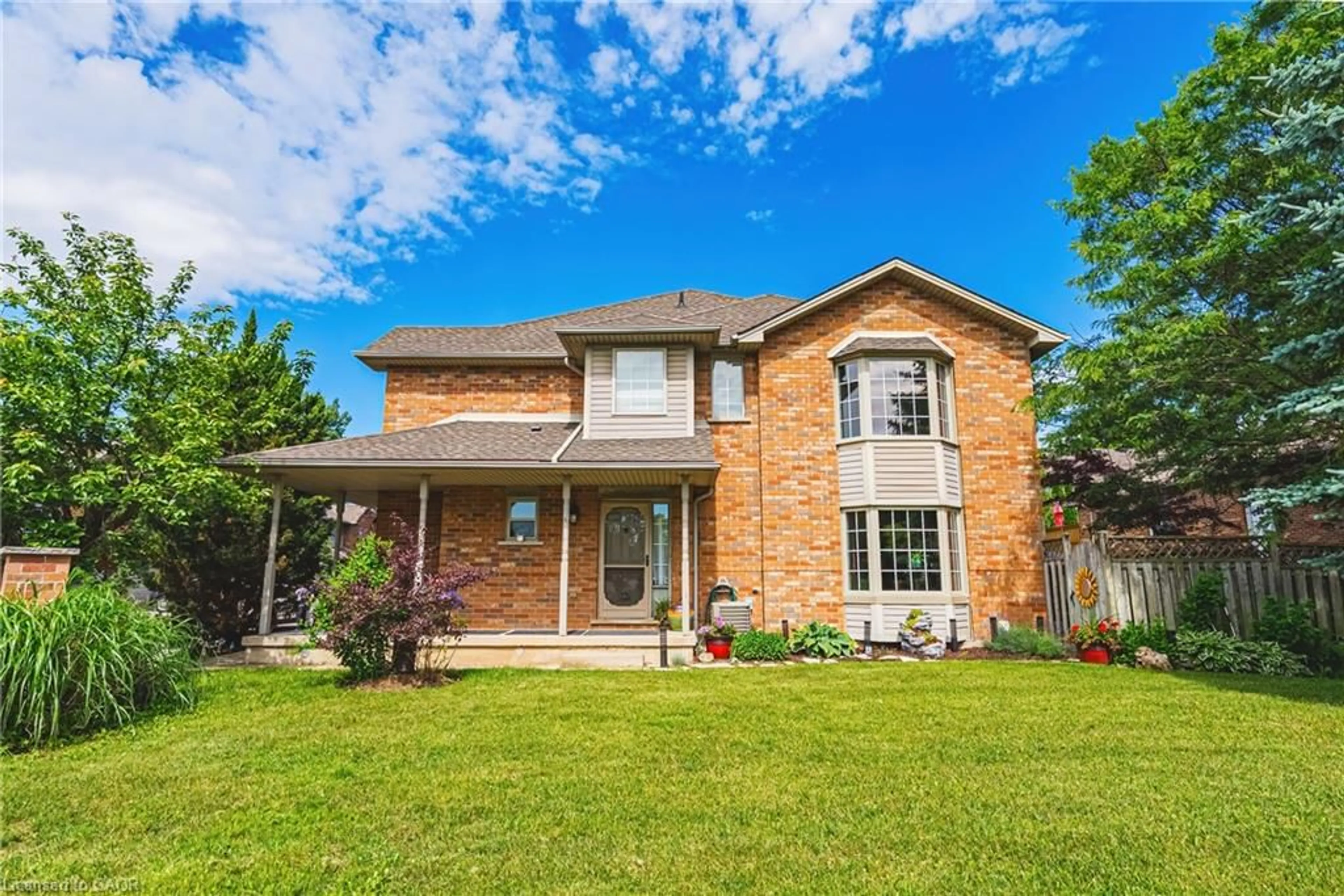 Home with brick exterior material, street for 1000 Upper Paradise Rd #8, Hamilton Ontario L9B 2S7