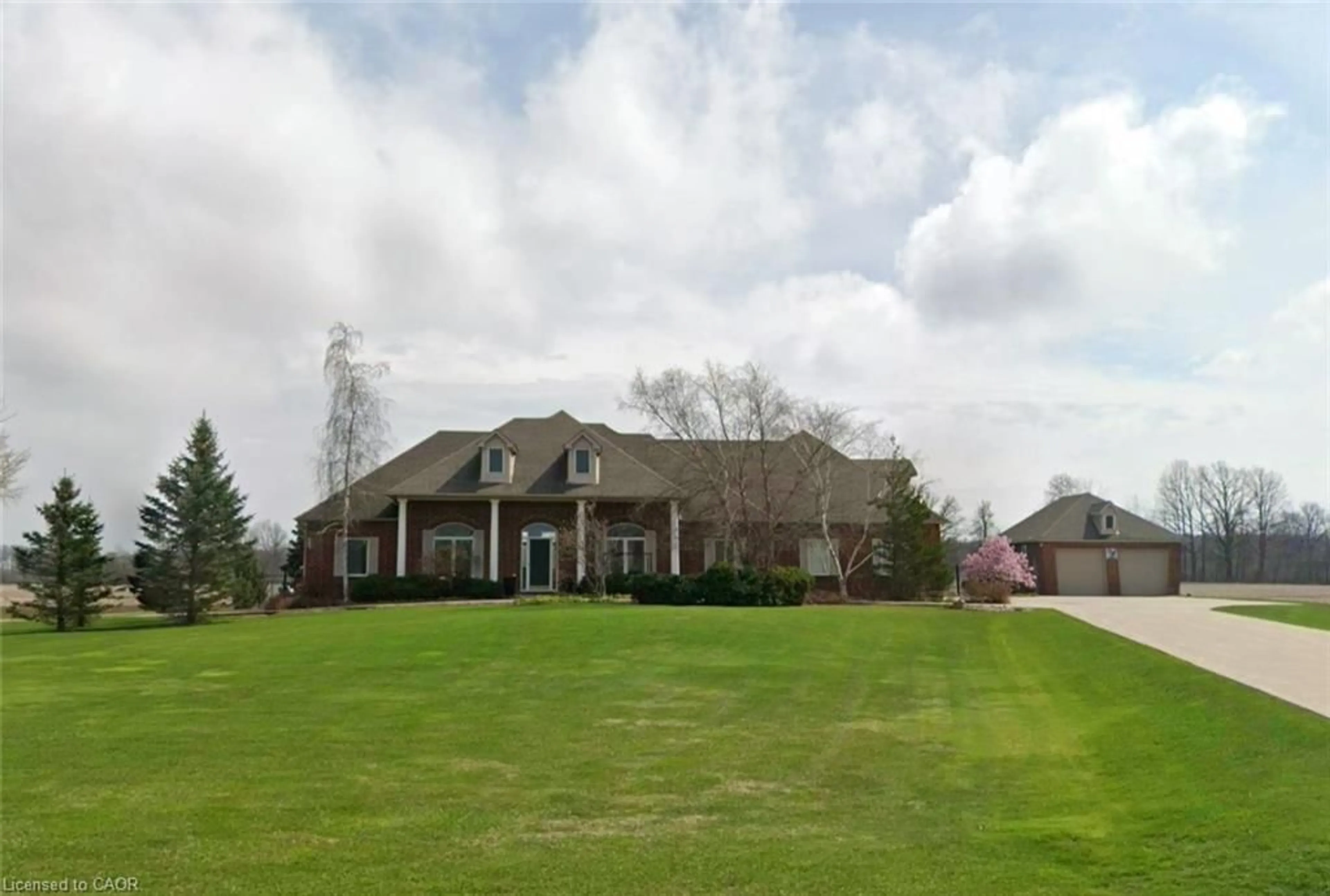 A pic from outside/outdoor area/front of a property/back of a property/a pic from drone, unknown for 420 Concession Rd 2, York Ontario N0A 1R0