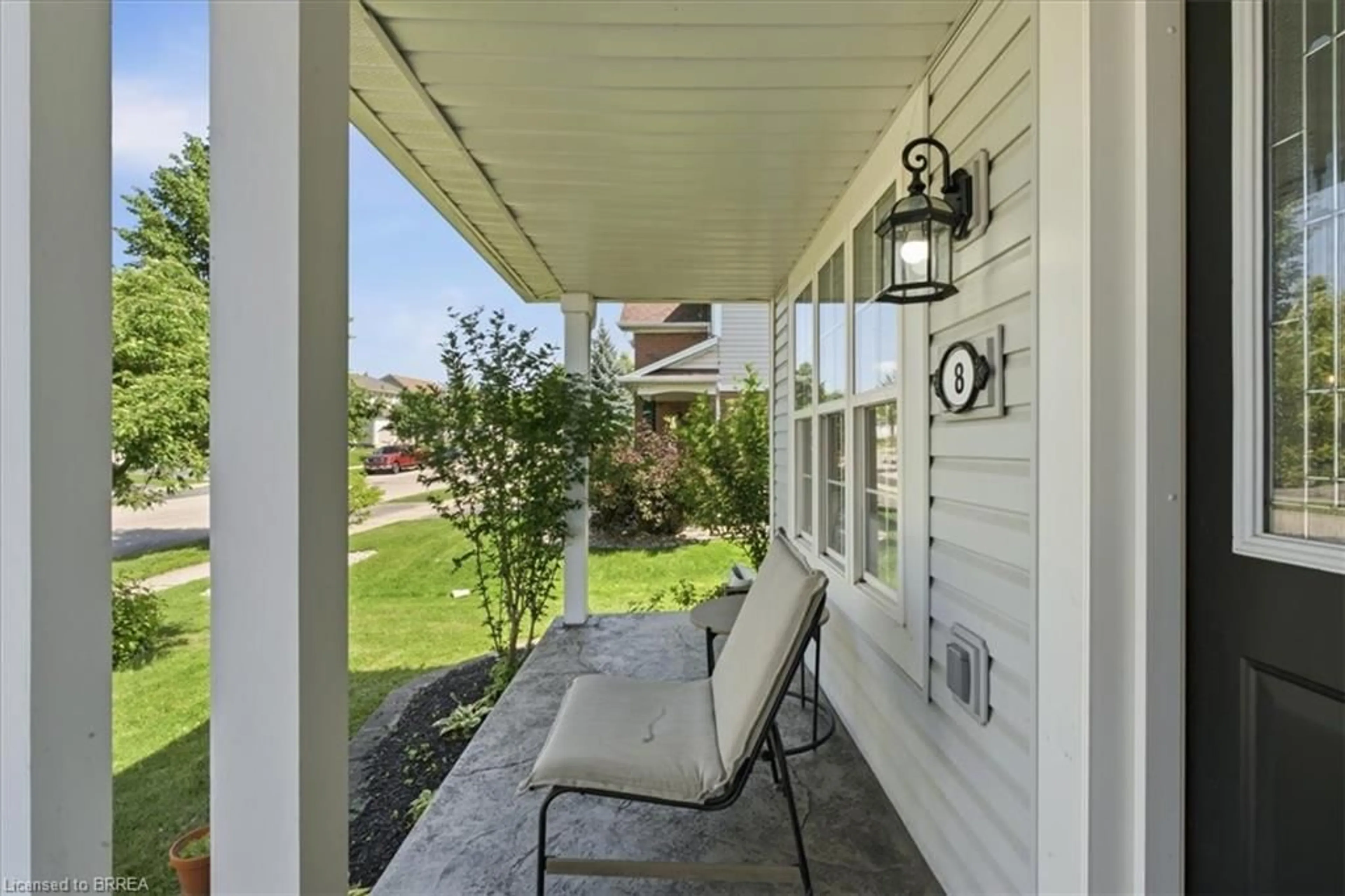 Patio, street for 8 Mavin St, Brantford Ontario N3T 6N1