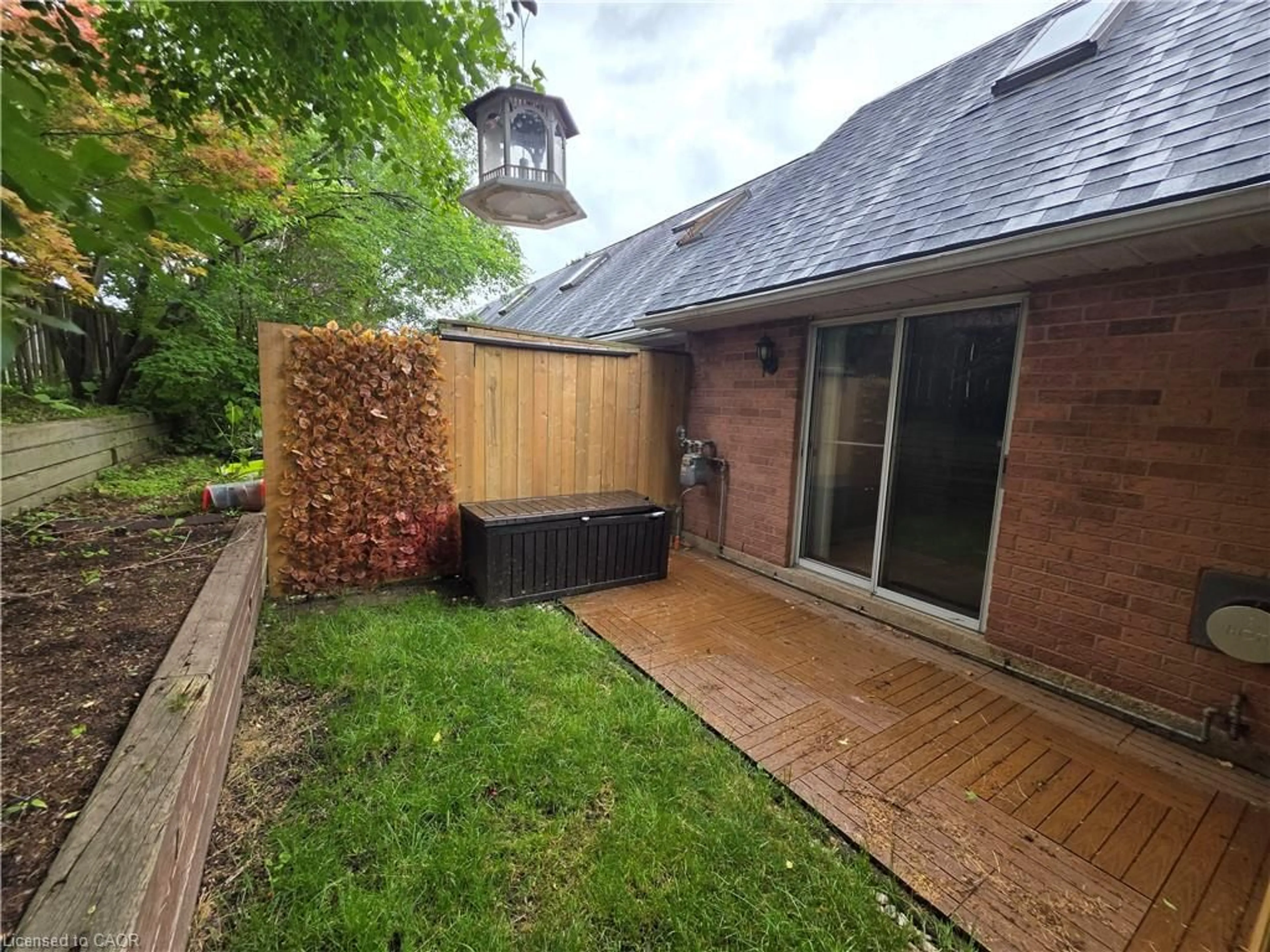Patio, street for 41 Valleyview Rd #11, Kitchener Ontario N2E 3H9
