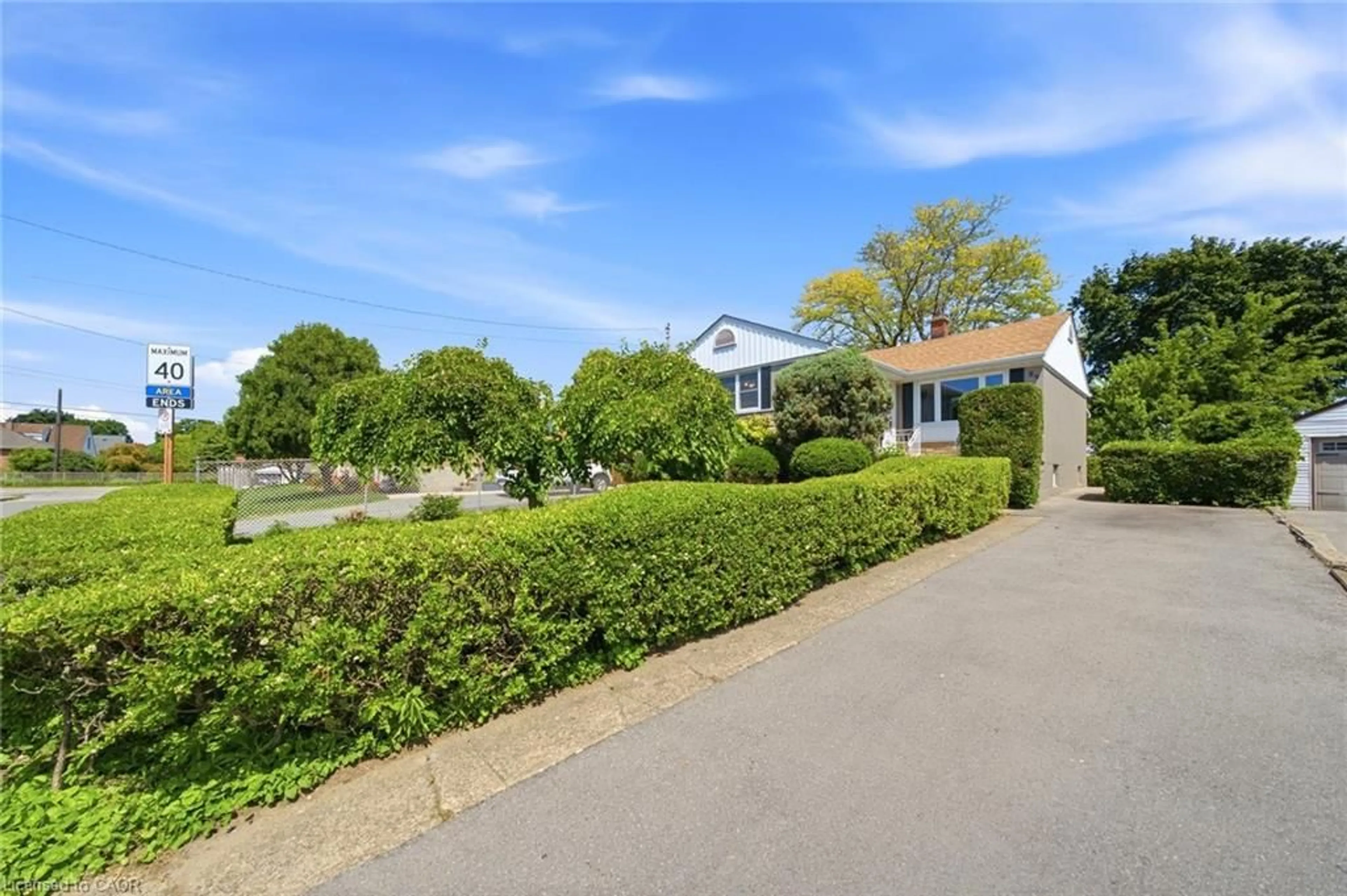A pic from outside/outdoor area/front of a property/back of a property/a pic from drone, street for 89 Charlotte St, Hamilton Ontario L8K 4V3