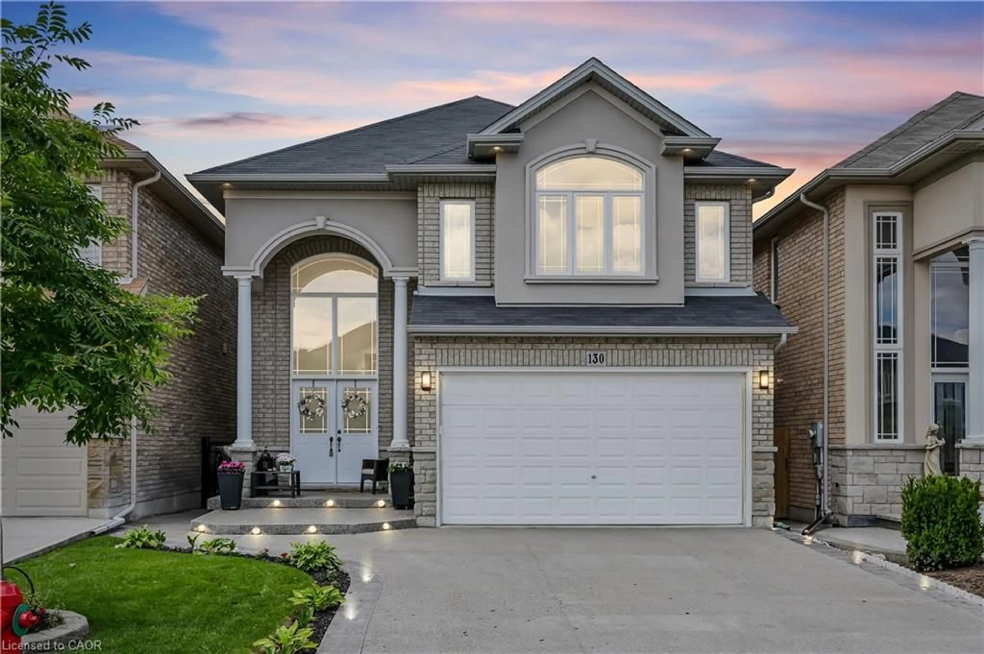 Home with brick exterior material, street for 130 Chartwell Cir, Hamilton Ontario L9A 0C4