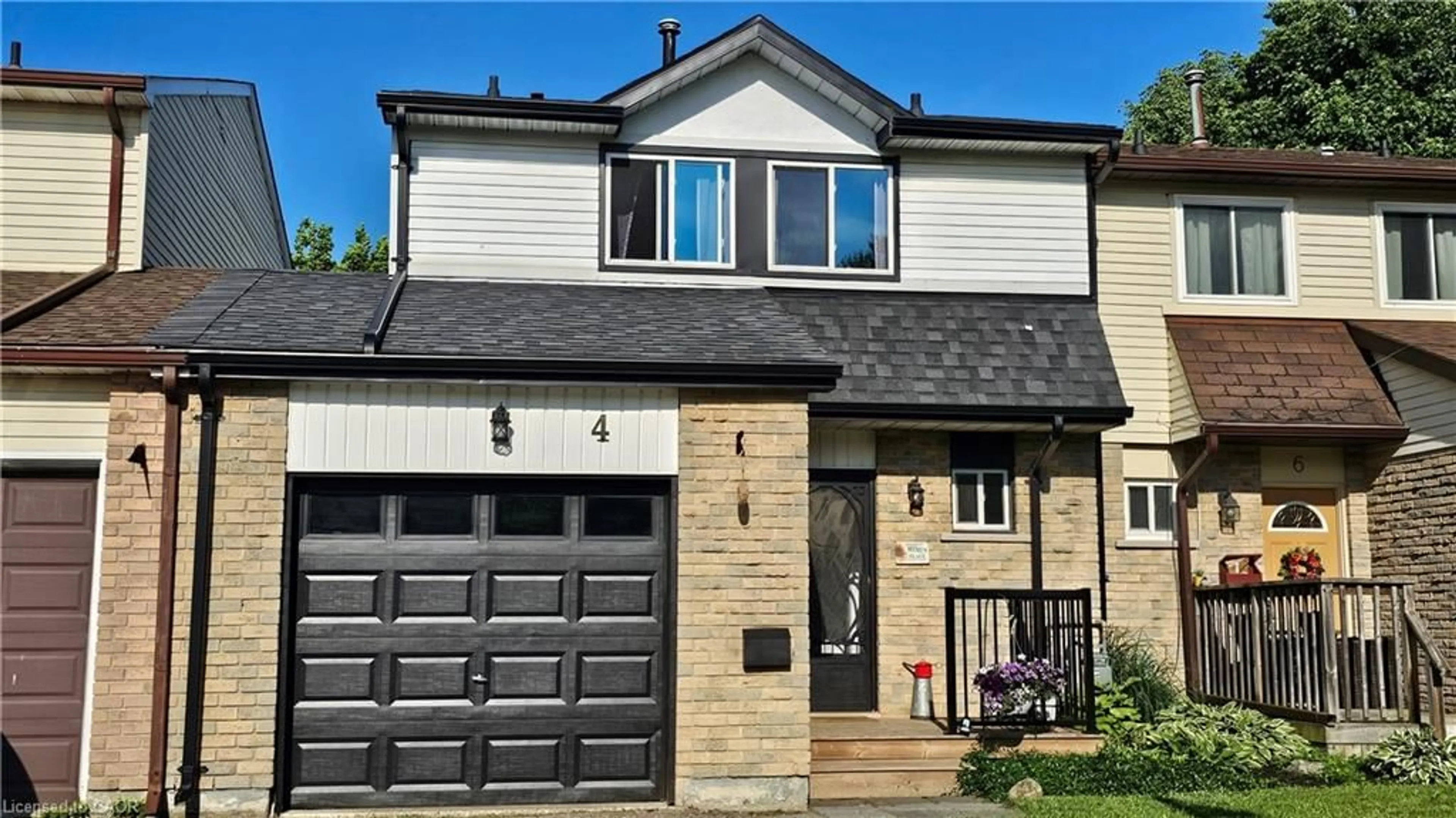 Home with vinyl exterior material, street for 4 Parkside Dr, Paris Ontario N3L 3S7