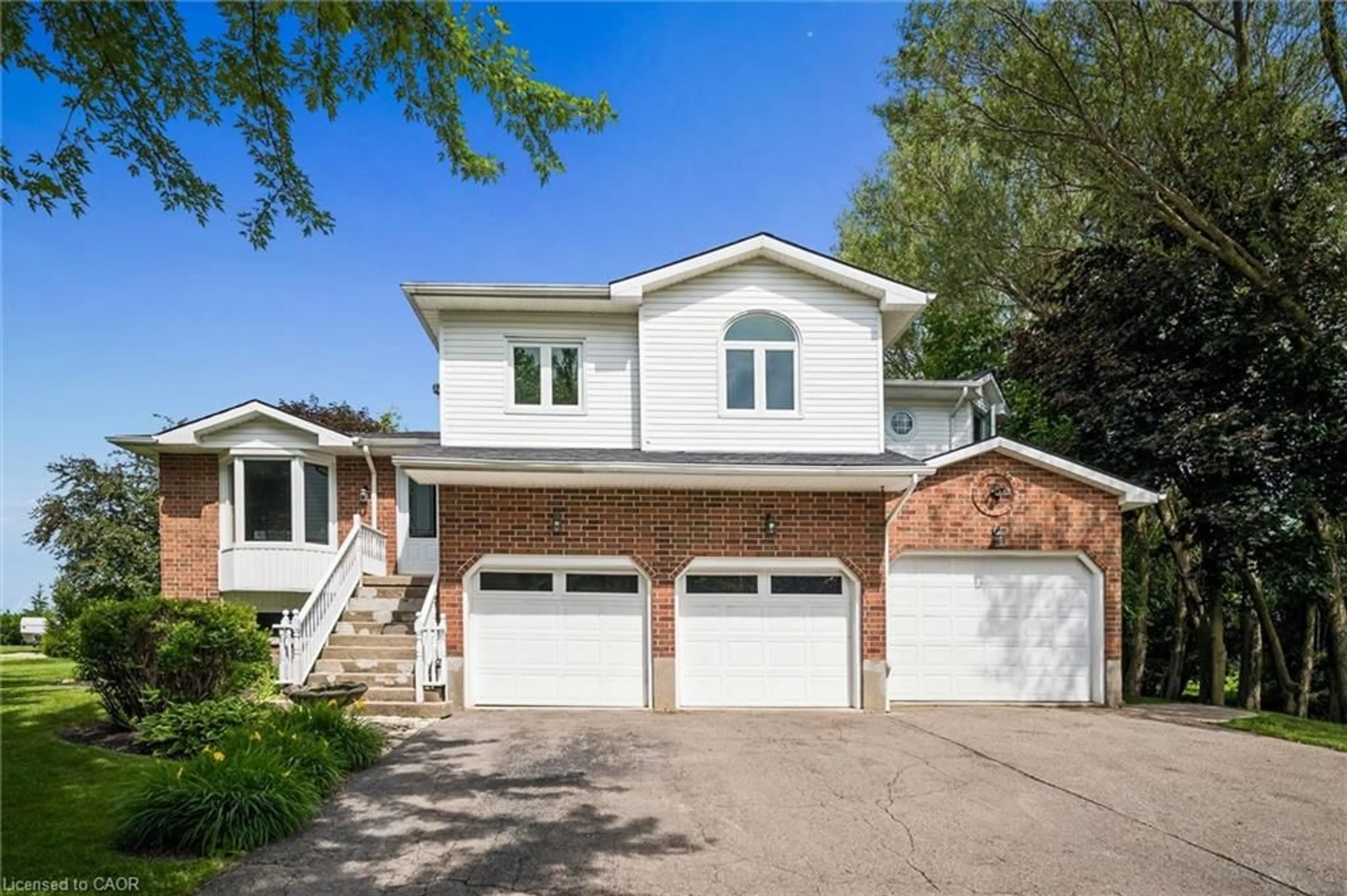 Home with brick exterior material, street for 170 Elmslie Pl, Elora Ontario N0B 1S0