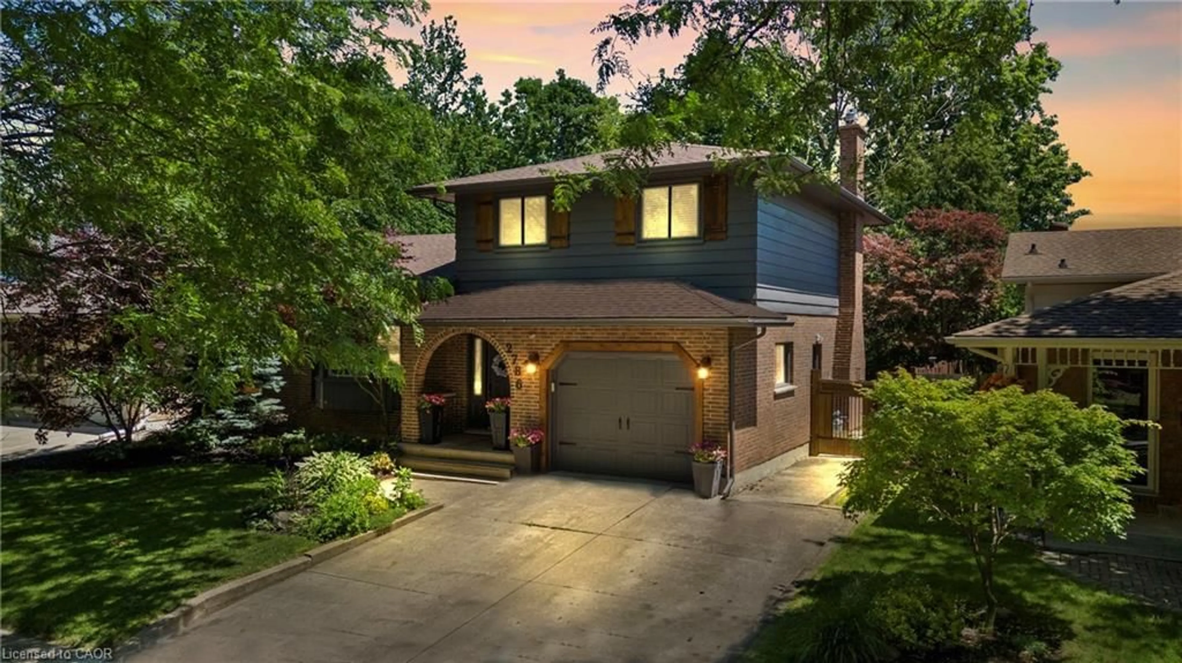 Home with brick exterior material, street for 2786 Lalemant Rd, Niagara Falls Ontario L2J 3Z4