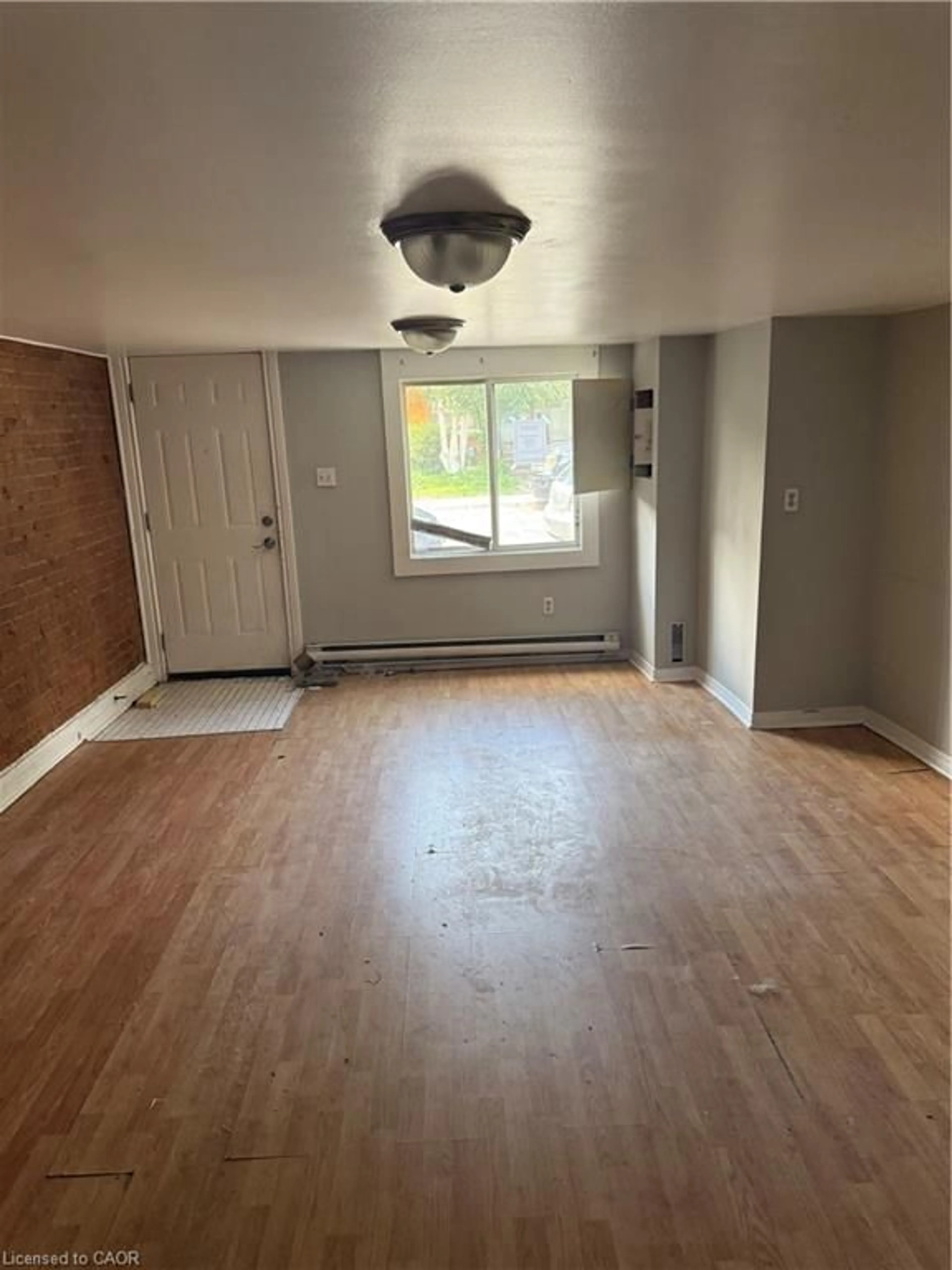 A pic of a room for 170 Macnab St, Hamilton Ontario L8R 2M4